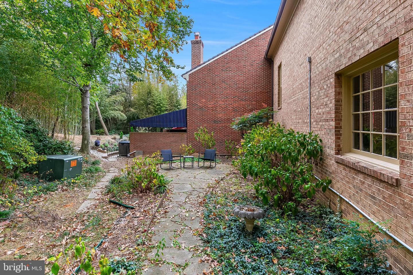 2424 S QUEEN ST, ARLINGTON, Virginia 22202, 4 Bedrooms Bedrooms, ,3 BathroomsBathrooms,Residential,For sale,2424 S QUEEN ST,VAAR2061926 MLS # VAAR2061926 2424 S QUEEN ST, ARLINGTON, Virginia 22202, 4 Bedrooms Bedrooms, ,3 BathroomsBathrooms,Residential,For sale,2424 S QUEEN ST,VAAR2061926 MLS # VAAR2061926