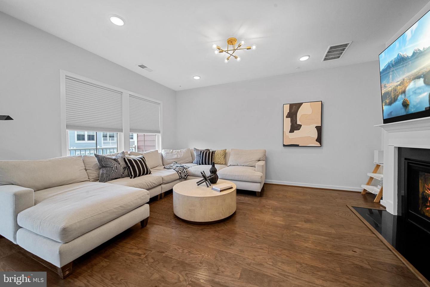 10719 VIOGNIER TER, FAIRFAX, Virginia 22032, 3 Bedrooms Bedrooms, ,2 BathroomsBathrooms,Residential,For sale,10719 VIOGNIER TER,VAFX2273014 MLS # VAFX2273014 10719 VIOGNIER TER, FAIRFAX, Virginia 22032, 3 Bedrooms Bedrooms, ,2 BathroomsBathrooms,Residential,For sale,10719 VIOGNIER TER,VAFX2273014 MLS # VAFX2273014