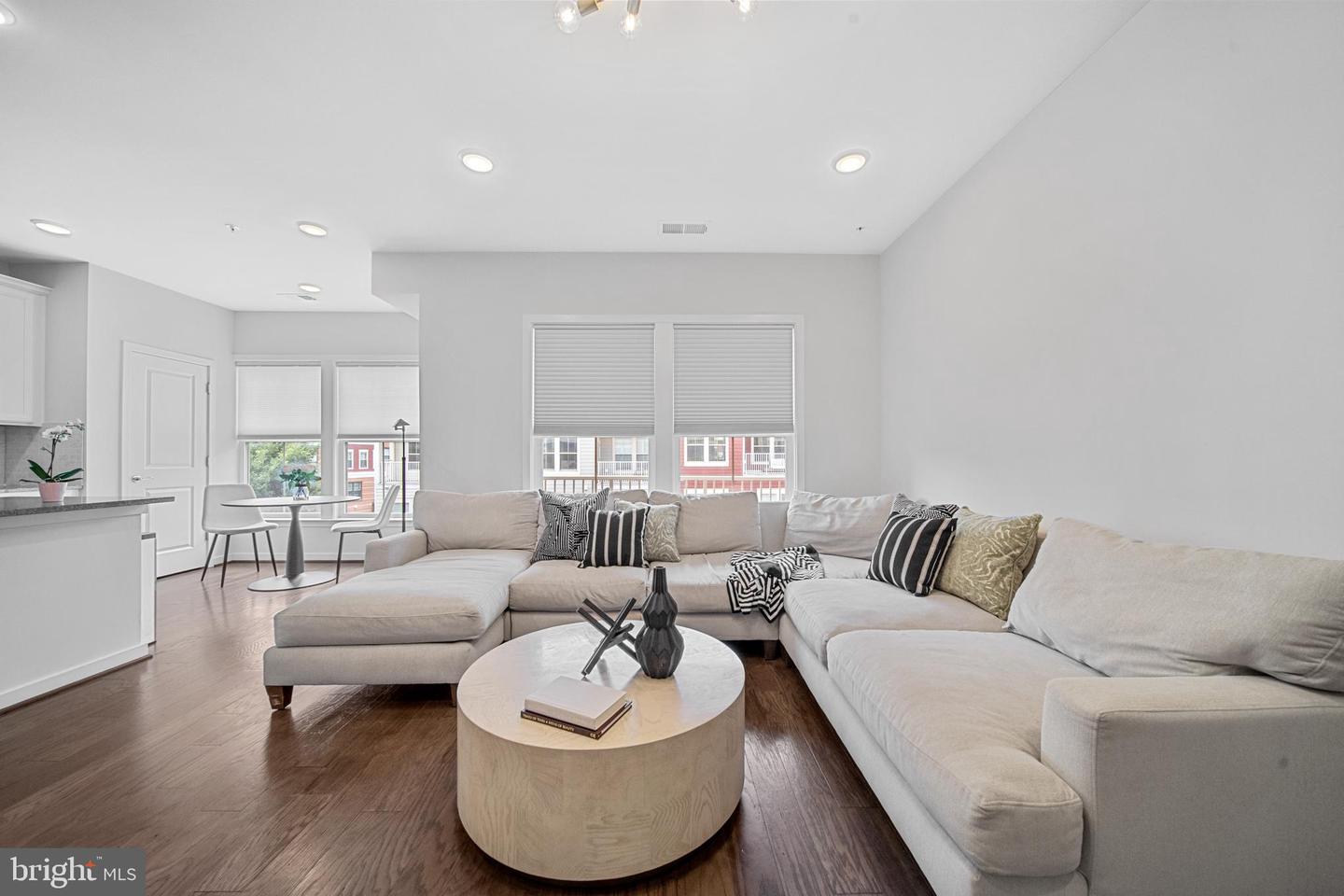 10719 VIOGNIER TER, FAIRFAX, Virginia 22032, 3 Bedrooms Bedrooms, ,2 BathroomsBathrooms,Residential,For sale,10719 VIOGNIER TER,VAFX2273014 MLS # VAFX2273014 10719 VIOGNIER TER, FAIRFAX, Virginia 22032, 3 Bedrooms Bedrooms, ,2 BathroomsBathrooms,Residential,For sale,10719 VIOGNIER TER,VAFX2273014 MLS # VAFX2273014