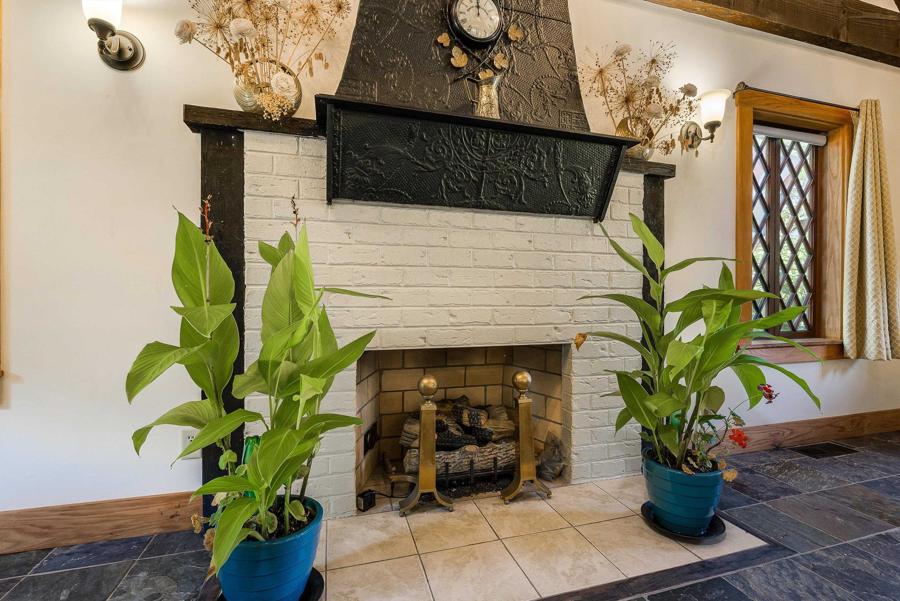 950 W BEVERLEY ST, STAUNTON, Virginia 24401, ,Commercial,950 W BEVERLEY ST,664509 MLS # 664509 950 W BEVERLEY ST, STAUNTON, Virginia 24401, ,Commercial,950 W BEVERLEY ST,664509 MLS # 664509