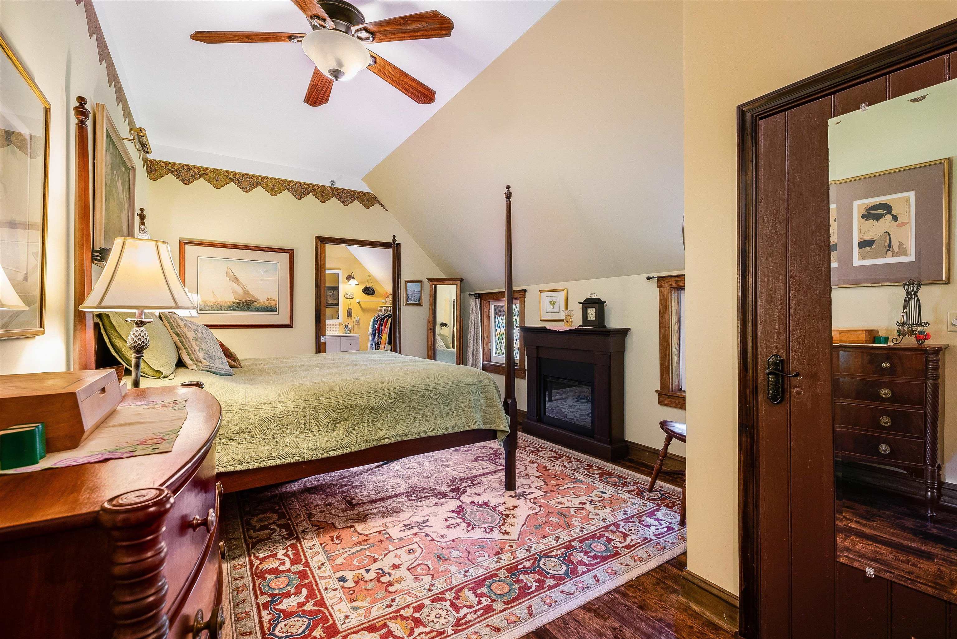 950 W BEVERLEY ST, STAUNTON, Virginia 24401, ,Commercial,950 W BEVERLEY ST,664509 MLS # 664509 950 W BEVERLEY ST, STAUNTON, Virginia 24401, ,Commercial,950 W BEVERLEY ST,664509 MLS # 664509