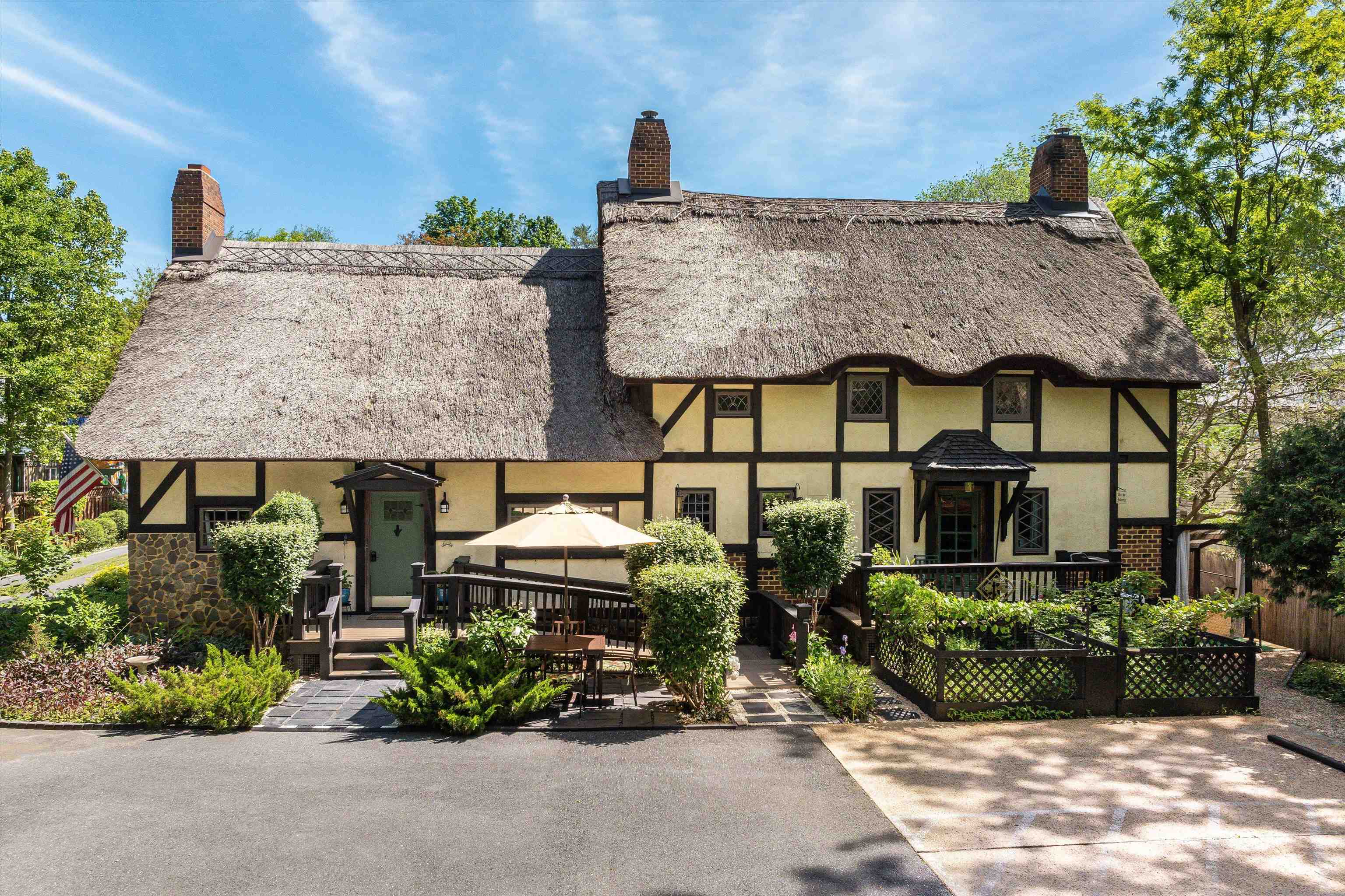 950 W BEVERLEY ST, STAUNTON, Virginia 24401, ,Commercial,950 W BEVERLEY ST,664509 MLS # 664509 950 W BEVERLEY ST, STAUNTON, Virginia 24401, ,Commercial,950 W BEVERLEY ST,664509 MLS # 664509