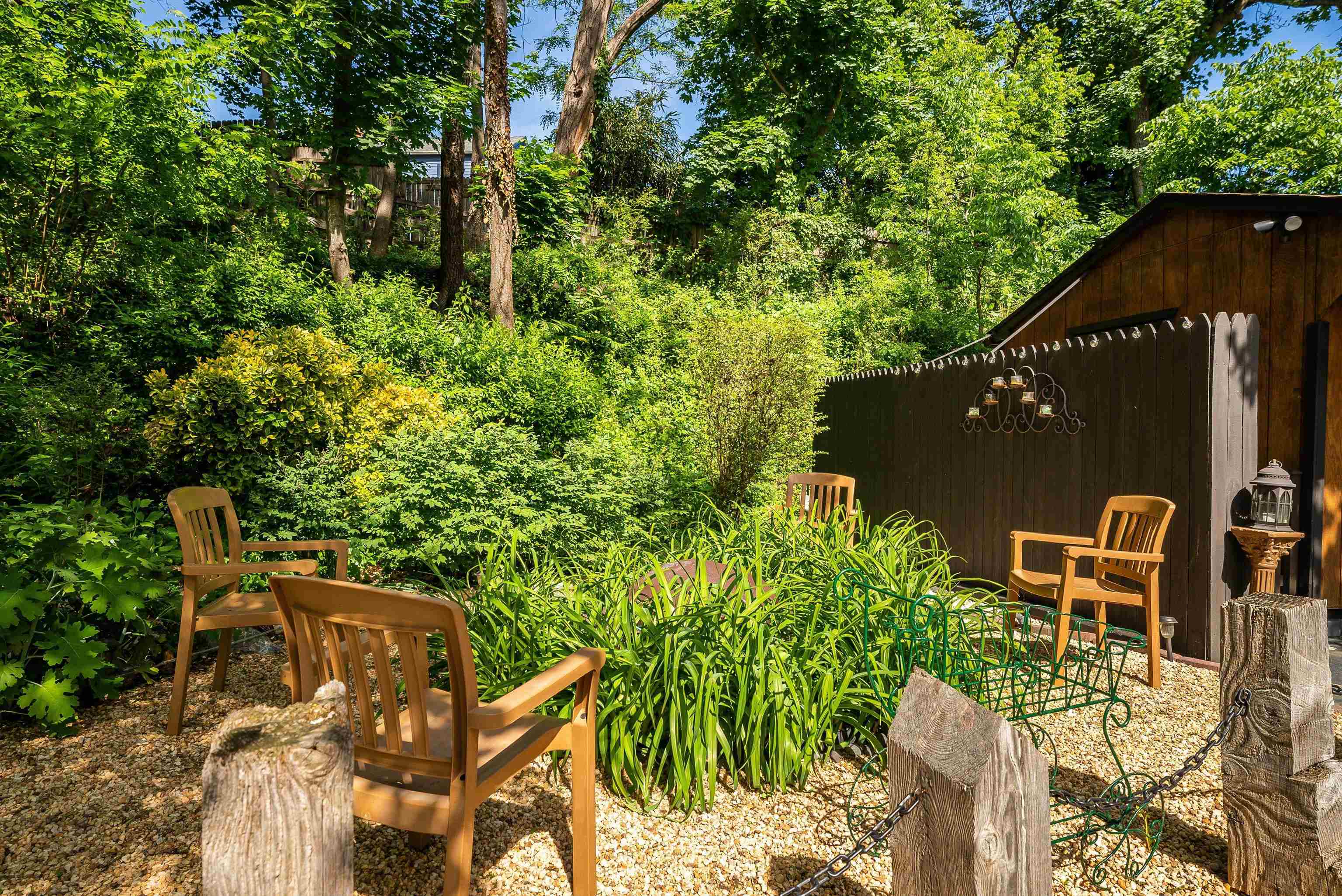 950 W BEVERLEY ST, STAUNTON, Virginia 24401, ,Commercial,950 W BEVERLEY ST,664509 MLS # 664509 950 W BEVERLEY ST, STAUNTON, Virginia 24401, ,Commercial,950 W BEVERLEY ST,664509 MLS # 664509