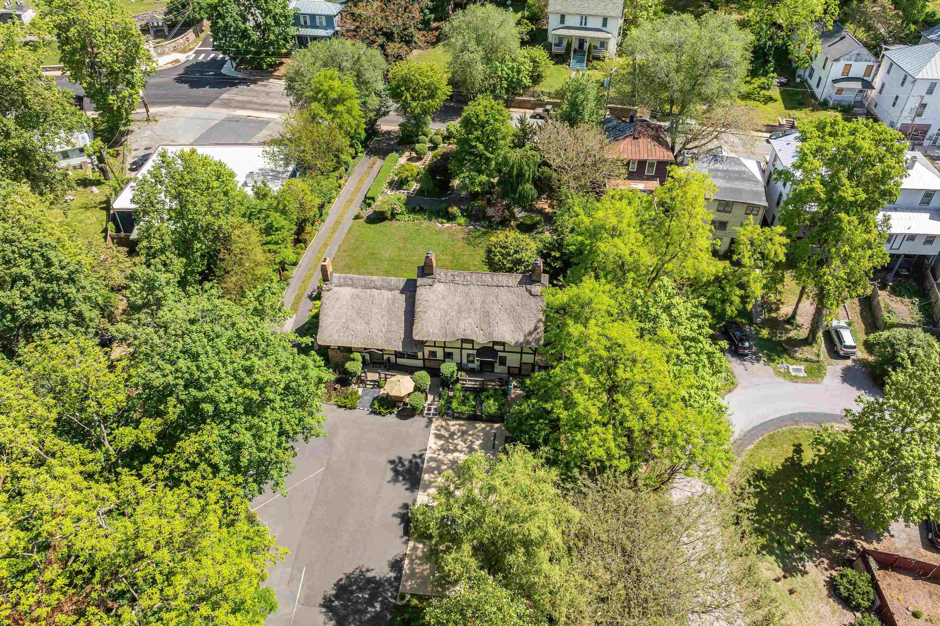 950 W BEVERLEY ST, STAUNTON, Virginia 24401, ,Commercial,950 W BEVERLEY ST,664509 MLS # 664509 950 W BEVERLEY ST, STAUNTON, Virginia 24401, ,Commercial,950 W BEVERLEY ST,664509 MLS # 664509