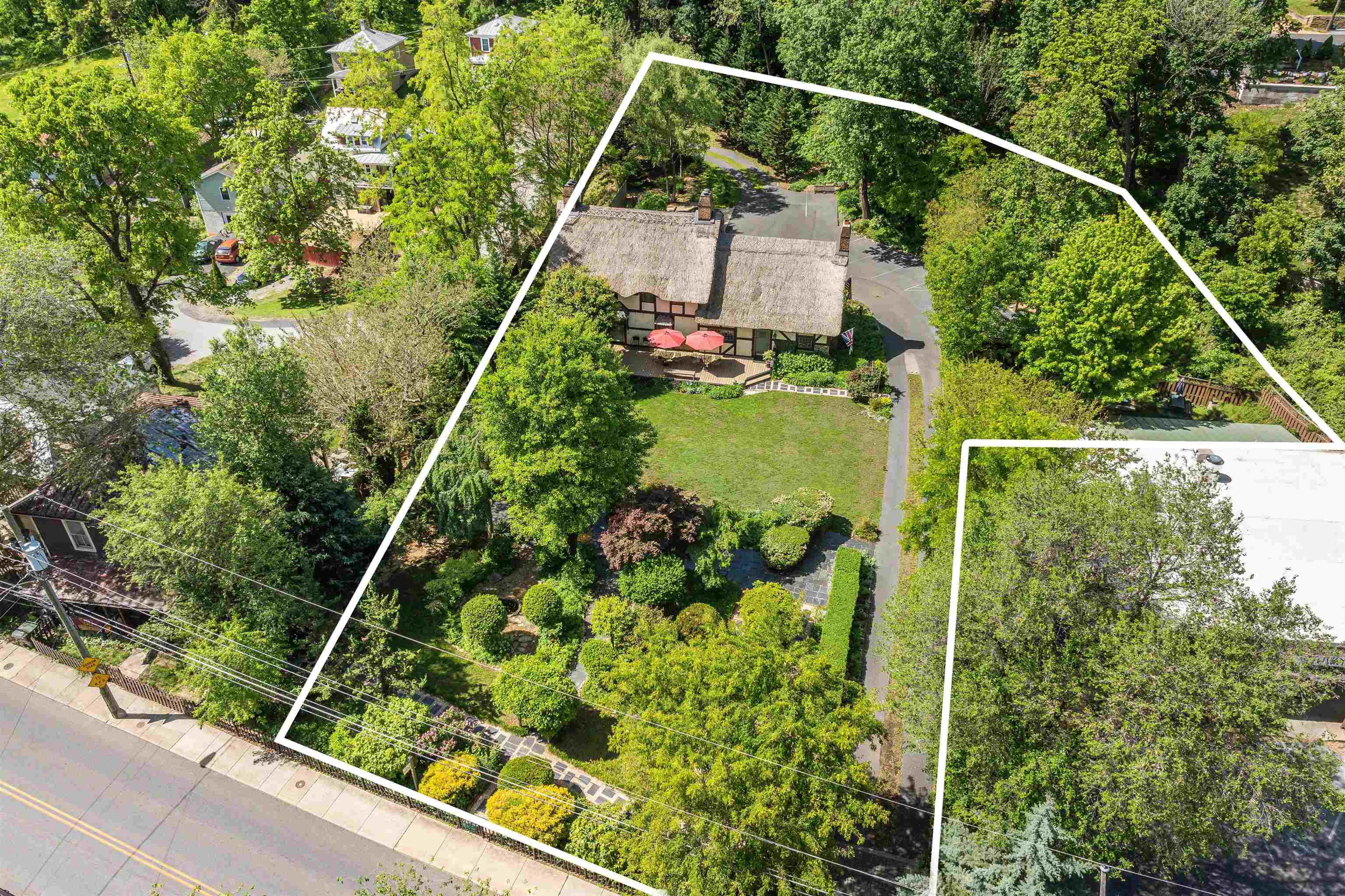 950 W BEVERLEY ST, STAUNTON, Virginia 24401, ,Commercial,950 W BEVERLEY ST,664509 MLS # 664509 950 W BEVERLEY ST, STAUNTON, Virginia 24401, ,Commercial,950 W BEVERLEY ST,664509 MLS # 664509