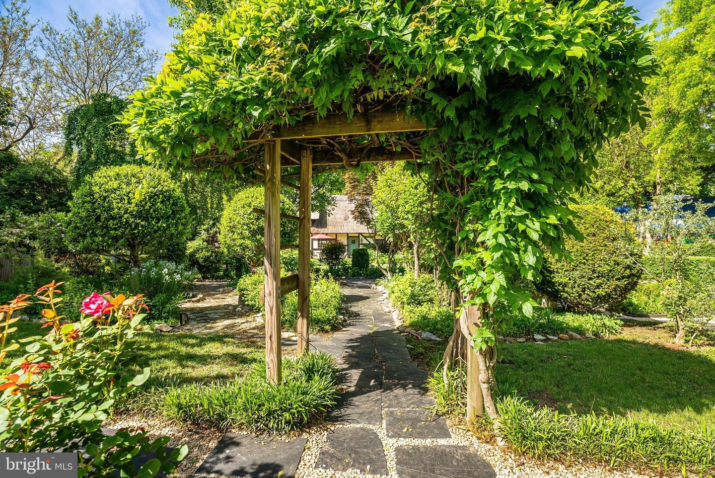 950 W BEVERLEY ST, STAUNTON, Virginia 24401, ,Land,For sale,950 W BEVERLEY ST,VASC2000656 MLS # VASC2000656