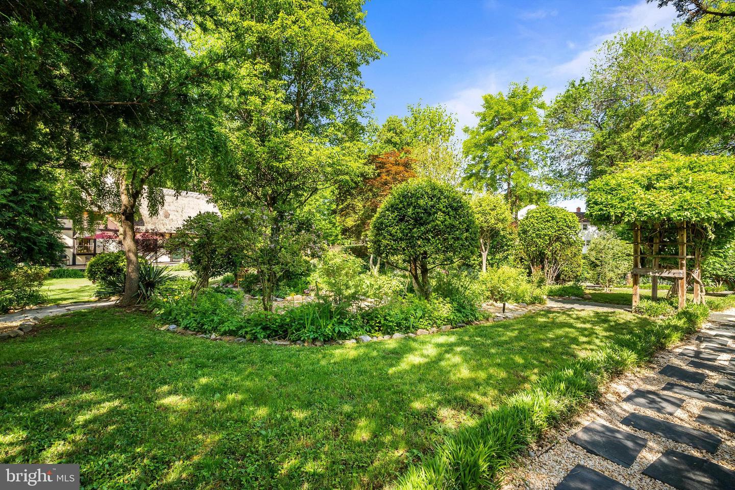 950 W BEVERLEY ST, STAUNTON, Virginia 24401, ,Land,For sale,950 W BEVERLEY ST,VASC2000656 MLS # VASC2000656