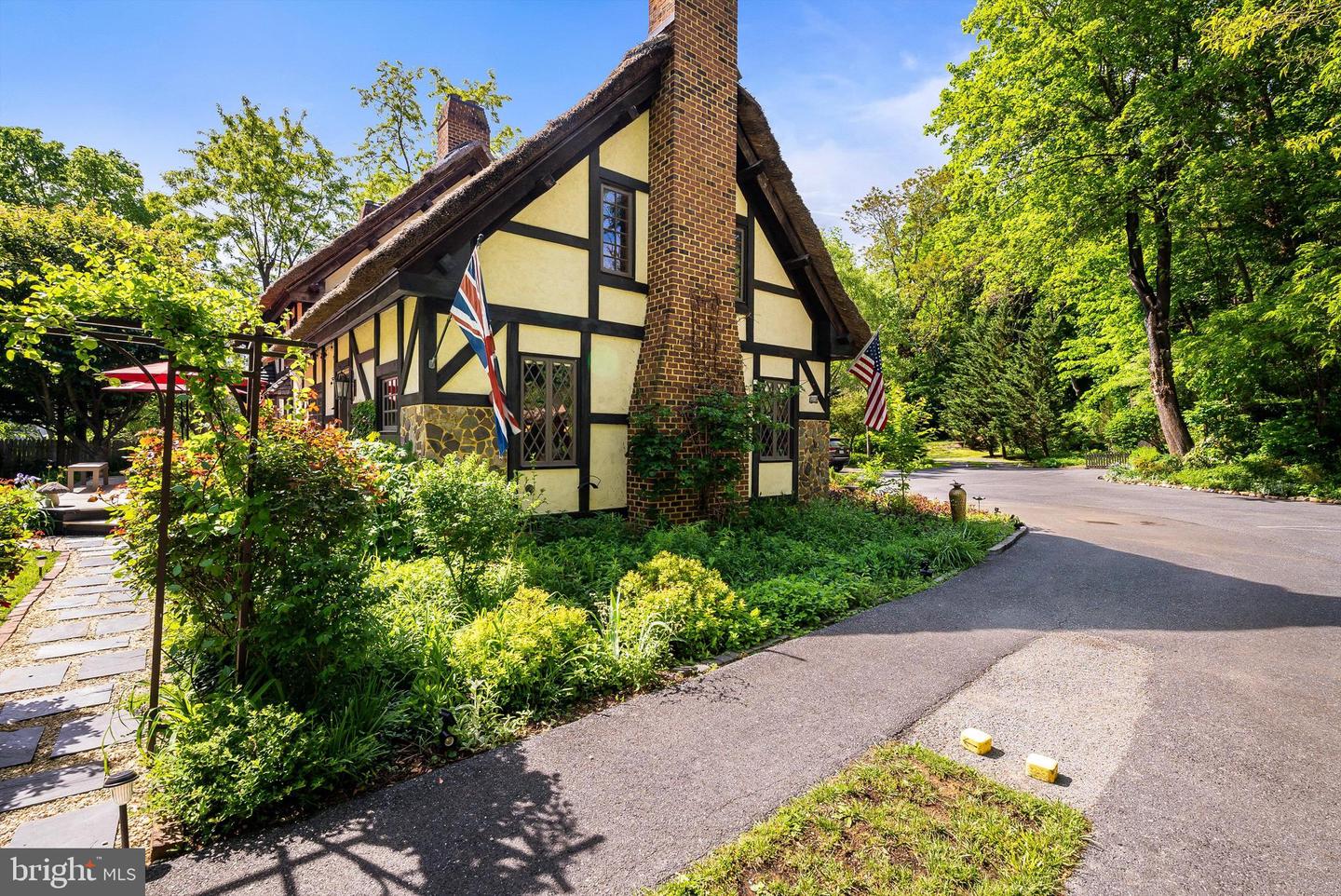 950 W BEVERLEY ST, STAUNTON, Virginia 24401, ,Land,For sale,950 W BEVERLEY ST,VASC2000656 MLS # VASC2000656