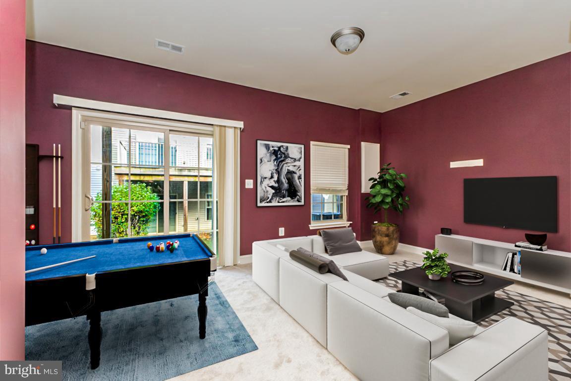 4511 POTOMAC HIGHLANDS CIR, TRIANGLE, Virginia 22172, 3 Bedrooms Bedrooms, ,2 BathroomsBathrooms,Residential,For sale,4511 POTOMAC HIGHLANDS CIR,VAPW2094774 MLS # VAPW2094774