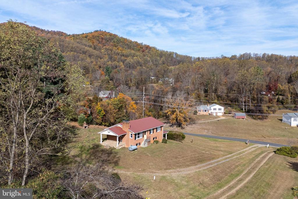 27 ATKINS RD, SPERRYVILLE, Virginia 22740, 3 Bedrooms Bedrooms, ,1 BathroomBathrooms,Residential,27 ATKINS RD,VARP2002380 MLS # VARP2002380