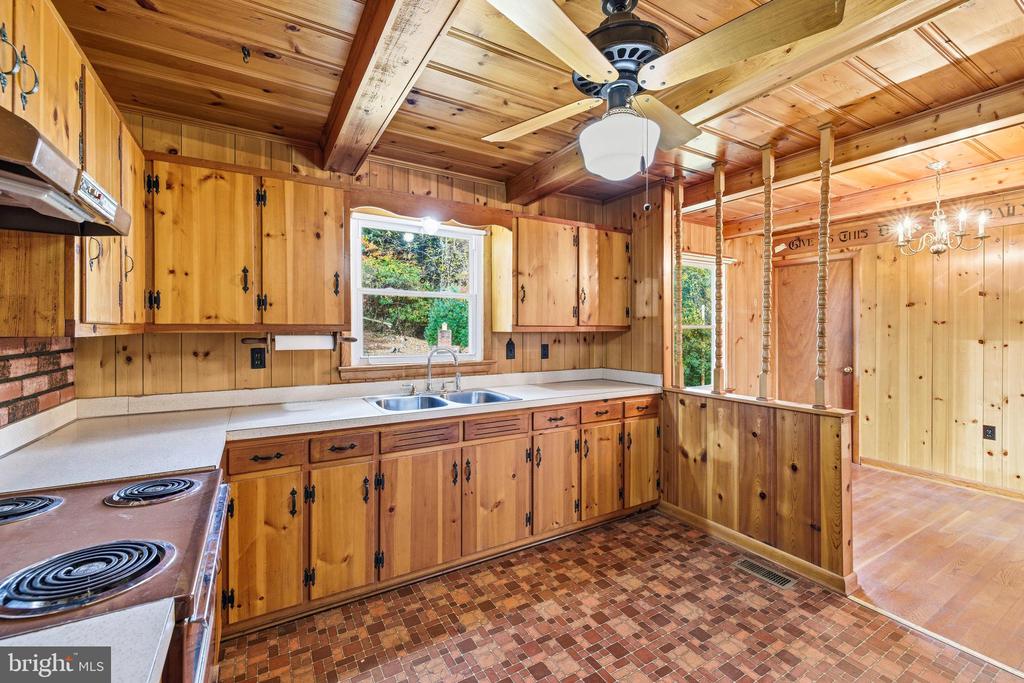 27 ATKINS RD, SPERRYVILLE, Virginia 22740, 3 Bedrooms Bedrooms, ,1 BathroomBathrooms,Residential,27 ATKINS RD,VARP2002380 MLS # VARP2002380