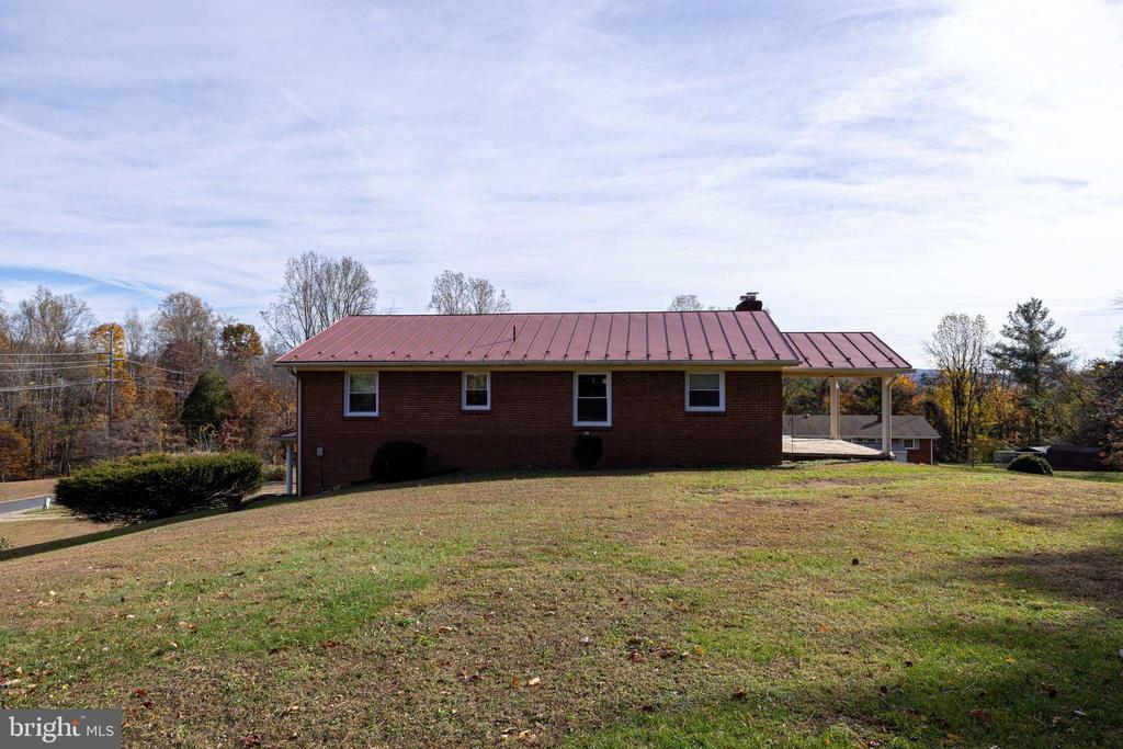 27 ATKINS RD, SPERRYVILLE, Virginia 22740, 3 Bedrooms Bedrooms, ,1 BathroomBathrooms,Residential,27 ATKINS RD,VARP2002380 MLS # VARP2002380