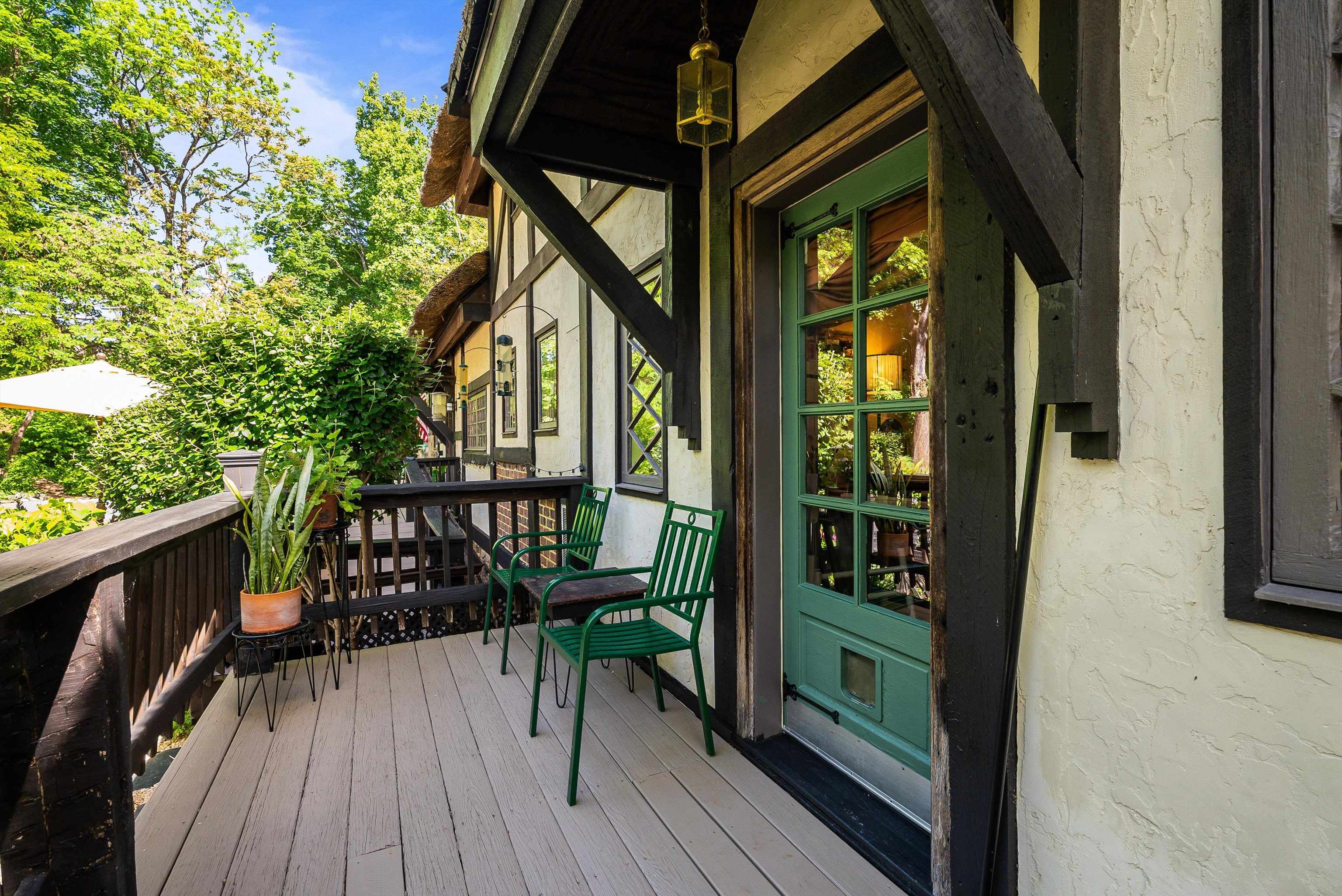 950 W BEVERLEY ST, STAUNTON, Virginia 24401, 3 Bedrooms Bedrooms, ,3 BathroomsBathrooms,Residential,950 W BEVERLEY ST,668681 MLS # 668681