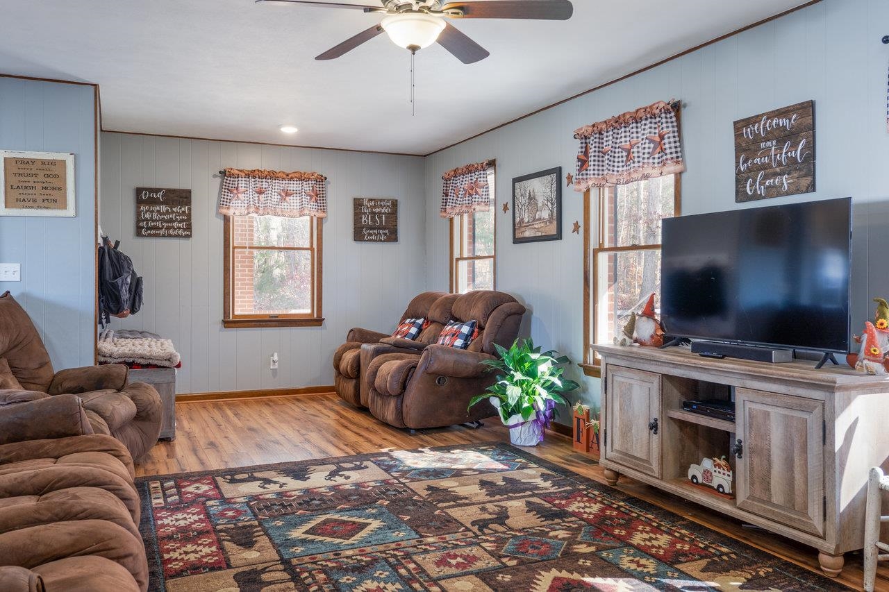 19511 HUCKLEBERRY RD, ELKTON, Virginia 22827, 4 Bedrooms Bedrooms, ,2 BathroomsBathrooms,Residential,19511 HUCKLEBERRY RD,670722 MLS # 670722 19511 HUCKLEBERRY RD, ELKTON, Virginia 22827, 4 Bedrooms Bedrooms, ,2 BathroomsBathrooms,Residential,19511 HUCKLEBERRY RD,670722 MLS # 670722