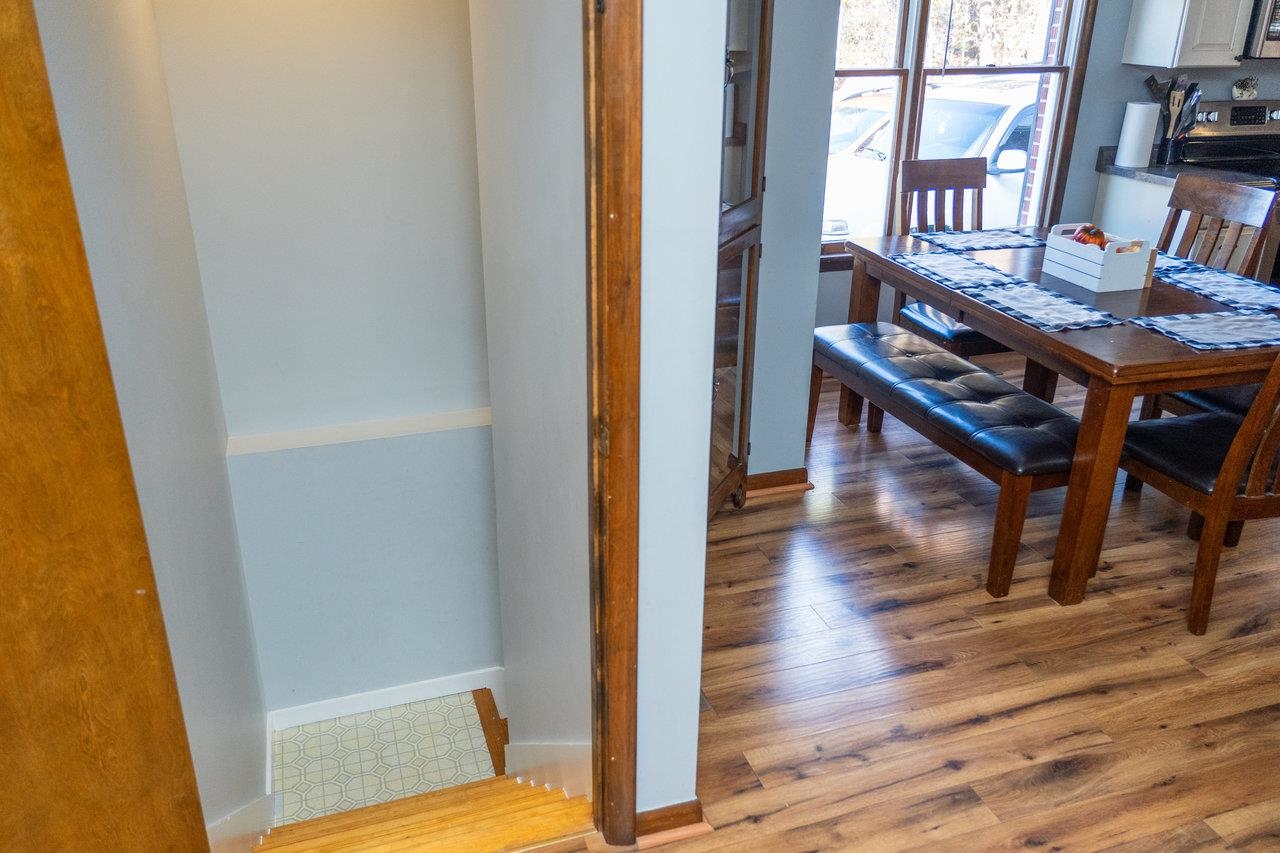 19511 HUCKLEBERRY RD, ELKTON, Virginia 22827, 4 Bedrooms Bedrooms, ,2 BathroomsBathrooms,Residential,19511 HUCKLEBERRY RD,670722 MLS # 670722 19511 HUCKLEBERRY RD, ELKTON, Virginia 22827, 4 Bedrooms Bedrooms, ,2 BathroomsBathrooms,Residential,19511 HUCKLEBERRY RD,670722 MLS # 670722