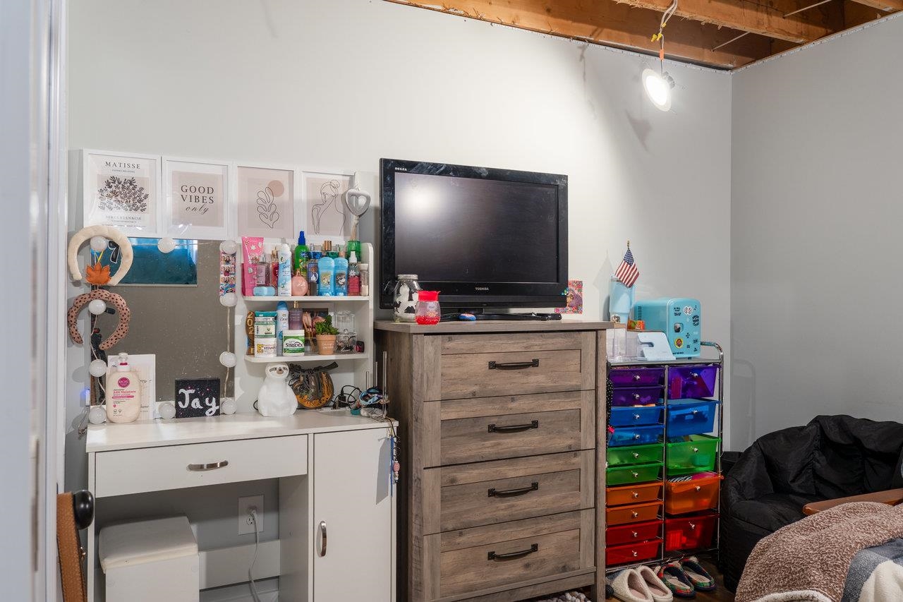 19511 HUCKLEBERRY RD, ELKTON, Virginia 22827, 4 Bedrooms Bedrooms, ,2 BathroomsBathrooms,Residential,19511 HUCKLEBERRY RD,670722 MLS # 670722 19511 HUCKLEBERRY RD, ELKTON, Virginia 22827, 4 Bedrooms Bedrooms, ,2 BathroomsBathrooms,Residential,19511 HUCKLEBERRY RD,670722 MLS # 670722