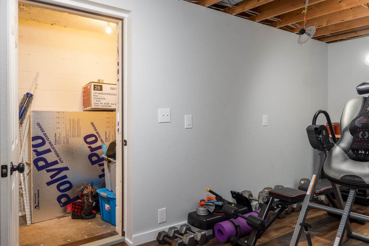 19511 HUCKLEBERRY RD, ELKTON, Virginia 22827, 4 Bedrooms Bedrooms, ,2 BathroomsBathrooms,Residential,19511 HUCKLEBERRY RD,670722 MLS # 670722 19511 HUCKLEBERRY RD, ELKTON, Virginia 22827, 4 Bedrooms Bedrooms, ,2 BathroomsBathrooms,Residential,19511 HUCKLEBERRY RD,670722 MLS # 670722