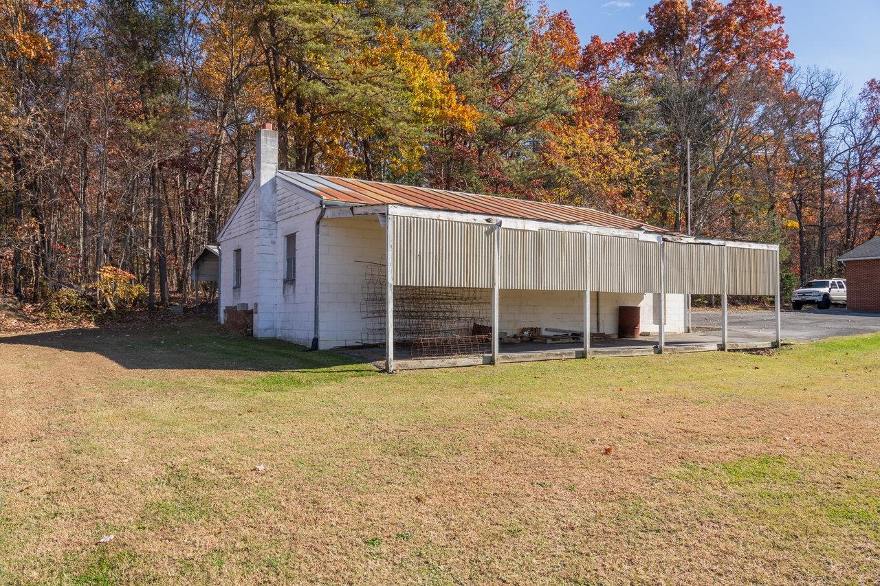 19511 HUCKLEBERRY RD, ELKTON, Virginia 22827, 4 Bedrooms Bedrooms, ,2 BathroomsBathrooms,Residential,19511 HUCKLEBERRY RD,670722 MLS # 670722 19511 HUCKLEBERRY RD, ELKTON, Virginia 22827, 4 Bedrooms Bedrooms, ,2 BathroomsBathrooms,Residential,19511 HUCKLEBERRY RD,670722 MLS # 670722