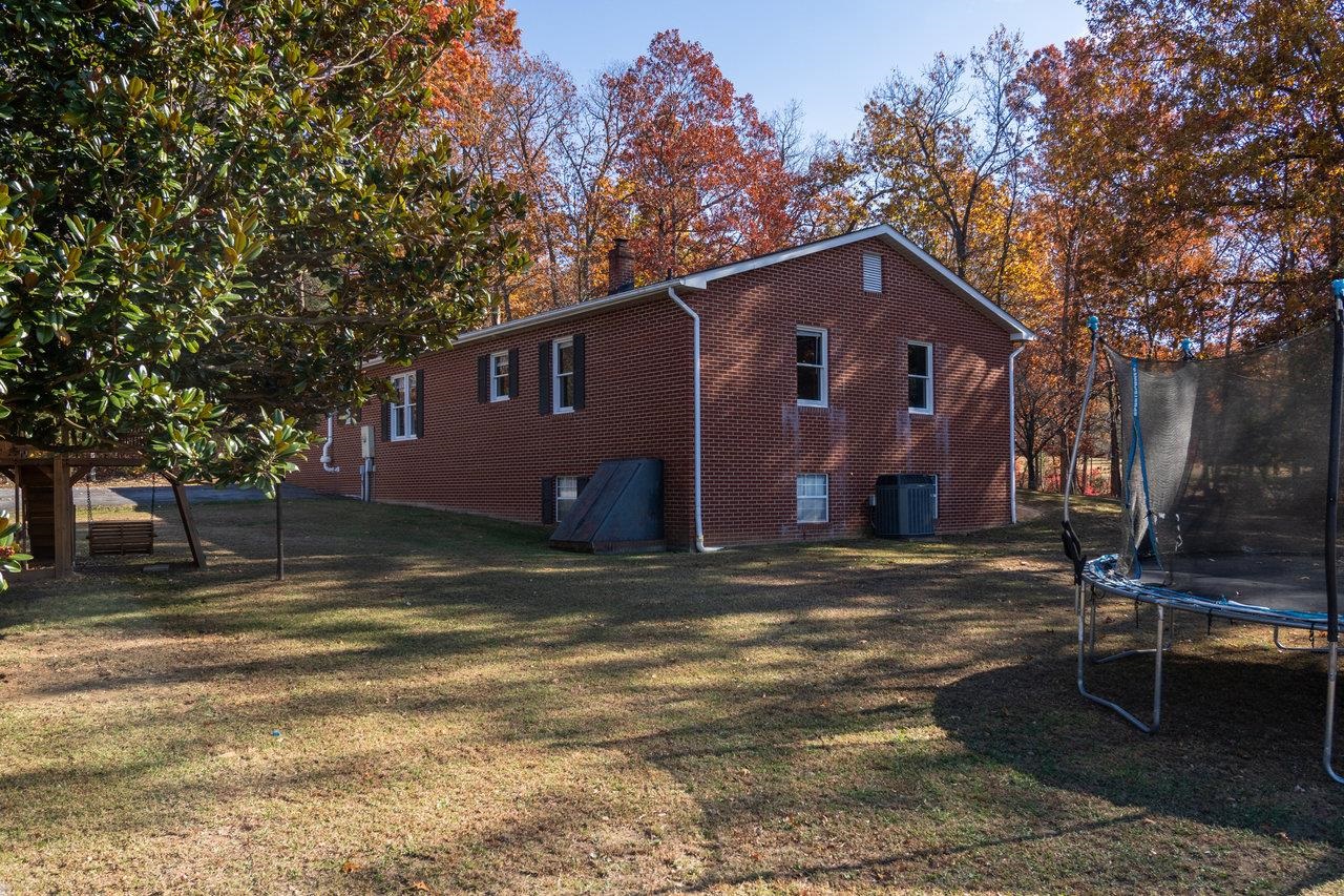 19511 HUCKLEBERRY RD, ELKTON, Virginia 22827, 4 Bedrooms Bedrooms, ,2 BathroomsBathrooms,Residential,19511 HUCKLEBERRY RD,670722 MLS # 670722 19511 HUCKLEBERRY RD, ELKTON, Virginia 22827, 4 Bedrooms Bedrooms, ,2 BathroomsBathrooms,Residential,19511 HUCKLEBERRY RD,670722 MLS # 670722