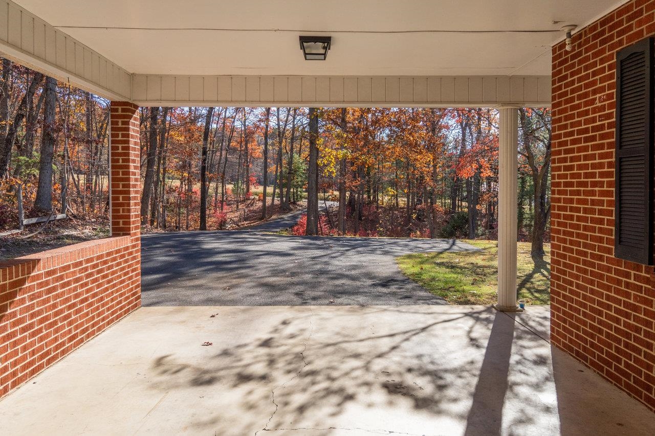 19511 HUCKLEBERRY RD, ELKTON, Virginia 22827, 4 Bedrooms Bedrooms, ,2 BathroomsBathrooms,Residential,19511 HUCKLEBERRY RD,670722 MLS # 670722 19511 HUCKLEBERRY RD, ELKTON, Virginia 22827, 4 Bedrooms Bedrooms, ,2 BathroomsBathrooms,Residential,19511 HUCKLEBERRY RD,670722 MLS # 670722