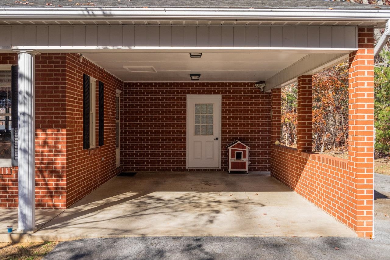 19511 HUCKLEBERRY RD, ELKTON, Virginia 22827, 4 Bedrooms Bedrooms, ,2 BathroomsBathrooms,Residential,19511 HUCKLEBERRY RD,670722 MLS # 670722 19511 HUCKLEBERRY RD, ELKTON, Virginia 22827, 4 Bedrooms Bedrooms, ,2 BathroomsBathrooms,Residential,19511 HUCKLEBERRY RD,670722 MLS # 670722