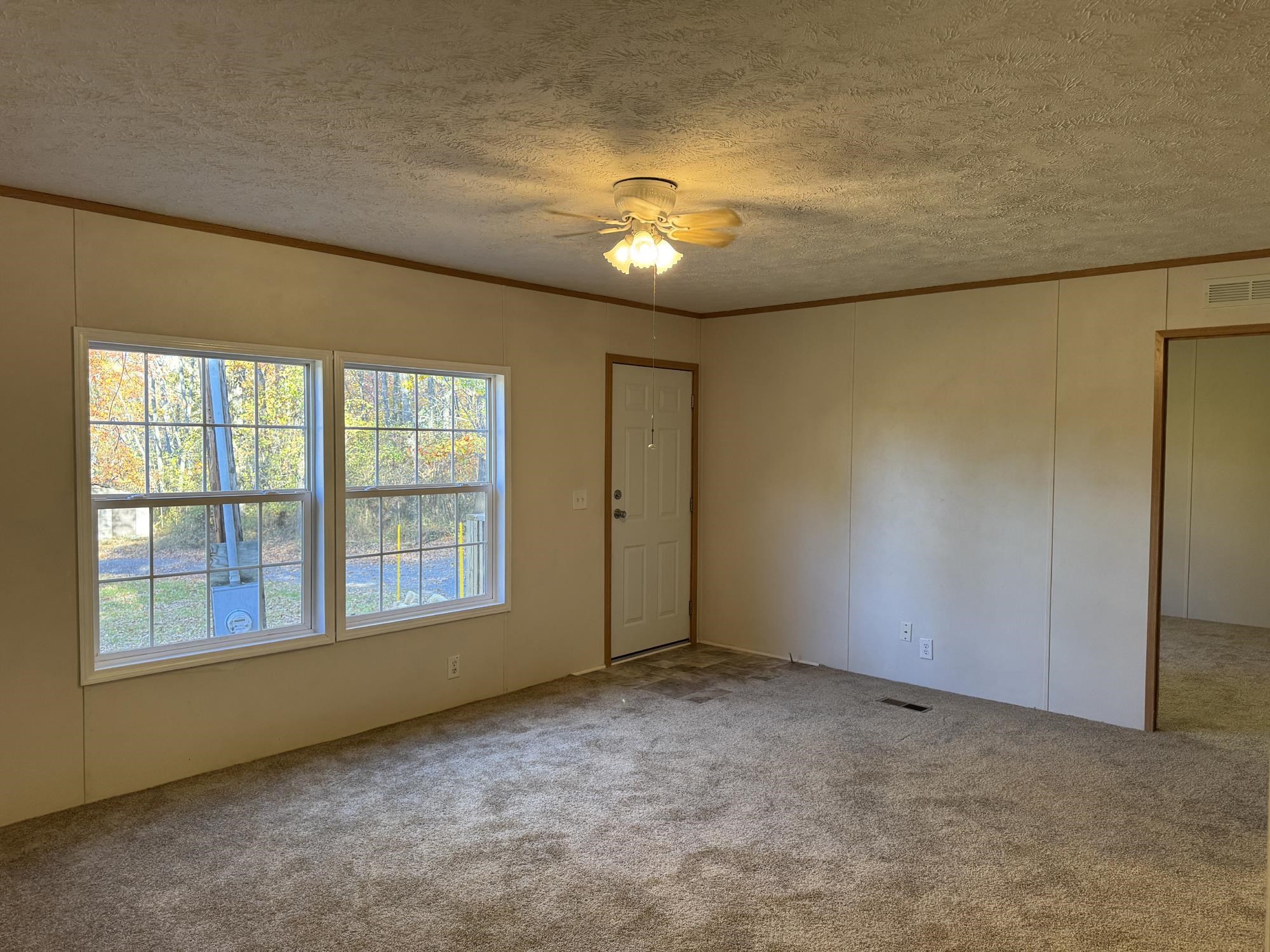 10351 ORE BANK RD, GROTTOES, Virginia 24441, 3 Bedrooms Bedrooms, ,2 BathroomsBathrooms,Residential,10351 ORE BANK RD,670727 MLS # 670727 10351 ORE BANK RD, GROTTOES, Virginia 24441, 3 Bedrooms Bedrooms, ,2 BathroomsBathrooms,Residential,10351 ORE BANK RD,670727 MLS # 670727