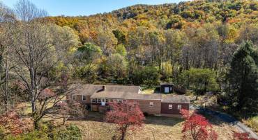 5579 COVESVILLE LN, COVESVILLE, Virginia 22931, 3 Bedrooms Bedrooms, ,1 BathroomBathrooms,Residential,5579 COVESVILLE LN,670729 MLS # 670729