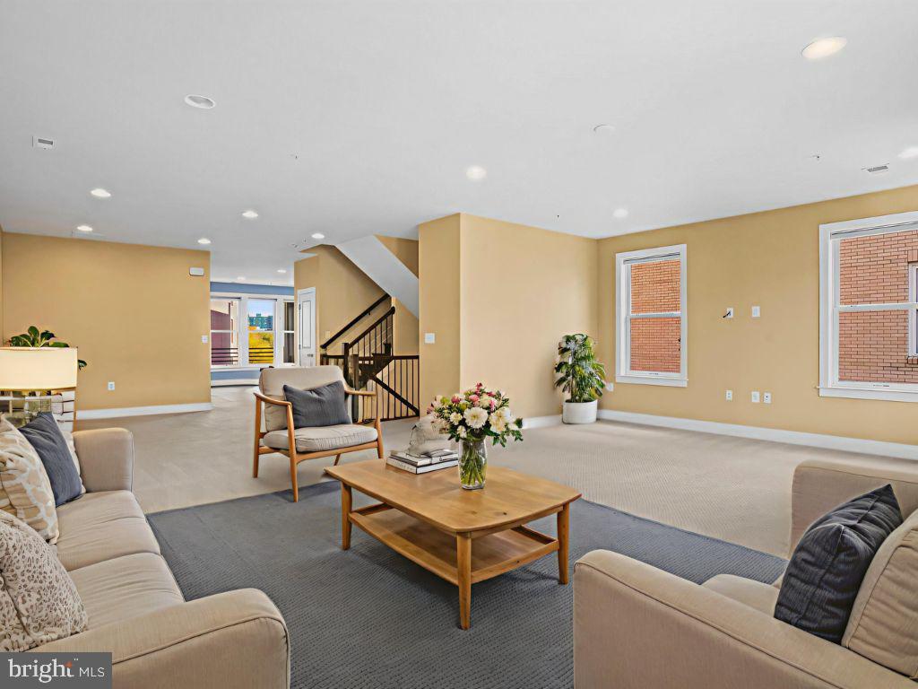 1901 MAIN LINE BLVD #102, ALEXANDRIA, Virginia 22301, 3 Bedrooms Bedrooms, ,2 BathroomsBathrooms,Residential,For sale,1901 MAIN LINE BLVD #102,VAAX2049548 MLS # VAAX2049548 1901 MAIN LINE BLVD #102, ALEXANDRIA, Virginia 22301, 3 Bedrooms Bedrooms, ,2 BathroomsBathrooms,Residential,For sale,1901 MAIN LINE BLVD #102,VAAX2049548 MLS # VAAX2049548