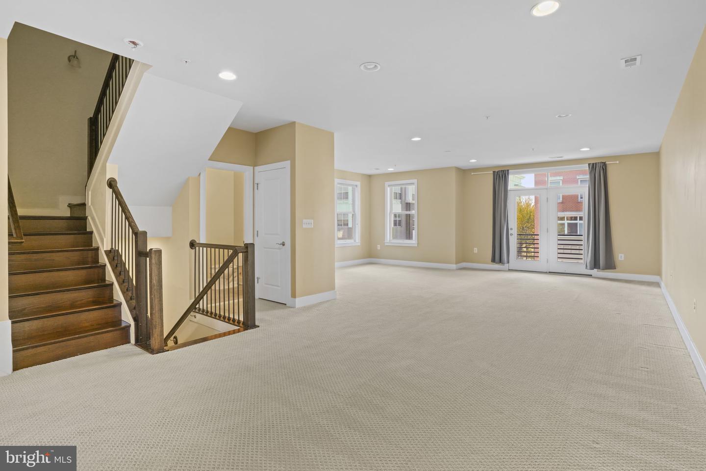 1901 MAIN LINE BLVD #102, ALEXANDRIA, Virginia 22301, 3 Bedrooms Bedrooms, ,2 BathroomsBathrooms,Residential,For sale,1901 MAIN LINE BLVD #102,VAAX2049548 MLS # VAAX2049548 1901 MAIN LINE BLVD #102, ALEXANDRIA, Virginia 22301, 3 Bedrooms Bedrooms, ,2 BathroomsBathrooms,Residential,For sale,1901 MAIN LINE BLVD #102,VAAX2049548 MLS # VAAX2049548