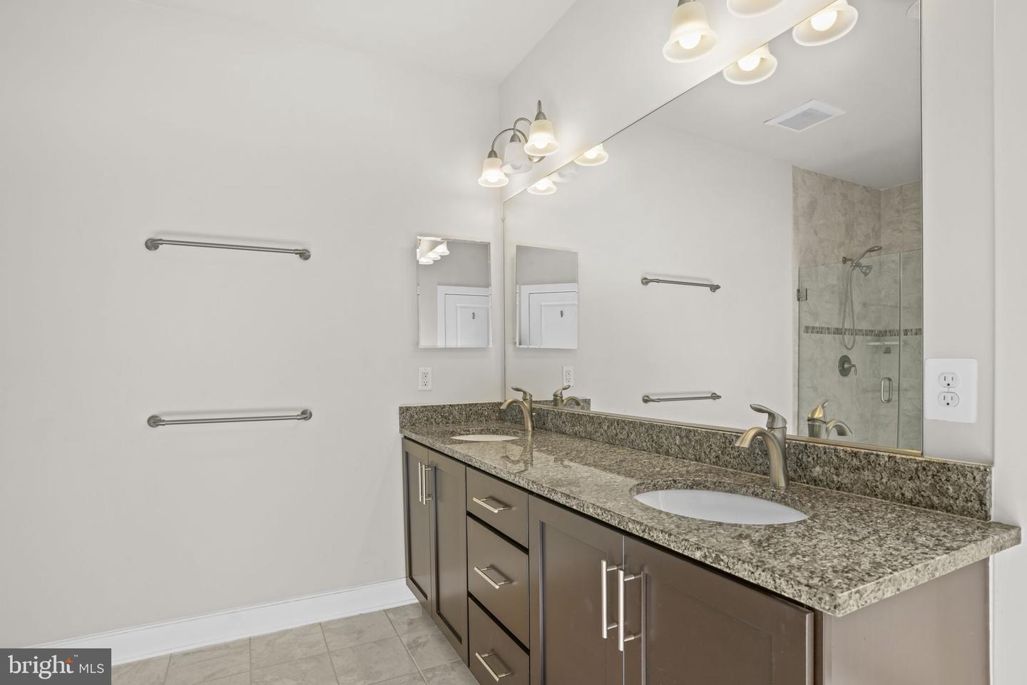 1901 MAIN LINE BLVD #102, ALEXANDRIA, Virginia 22301, 3 Bedrooms Bedrooms, ,2 BathroomsBathrooms,Residential,For sale,1901 MAIN LINE BLVD #102,VAAX2049548 MLS # VAAX2049548 1901 MAIN LINE BLVD #102, ALEXANDRIA, Virginia 22301, 3 Bedrooms Bedrooms, ,2 BathroomsBathrooms,Residential,For sale,1901 MAIN LINE BLVD #102,VAAX2049548 MLS # VAAX2049548