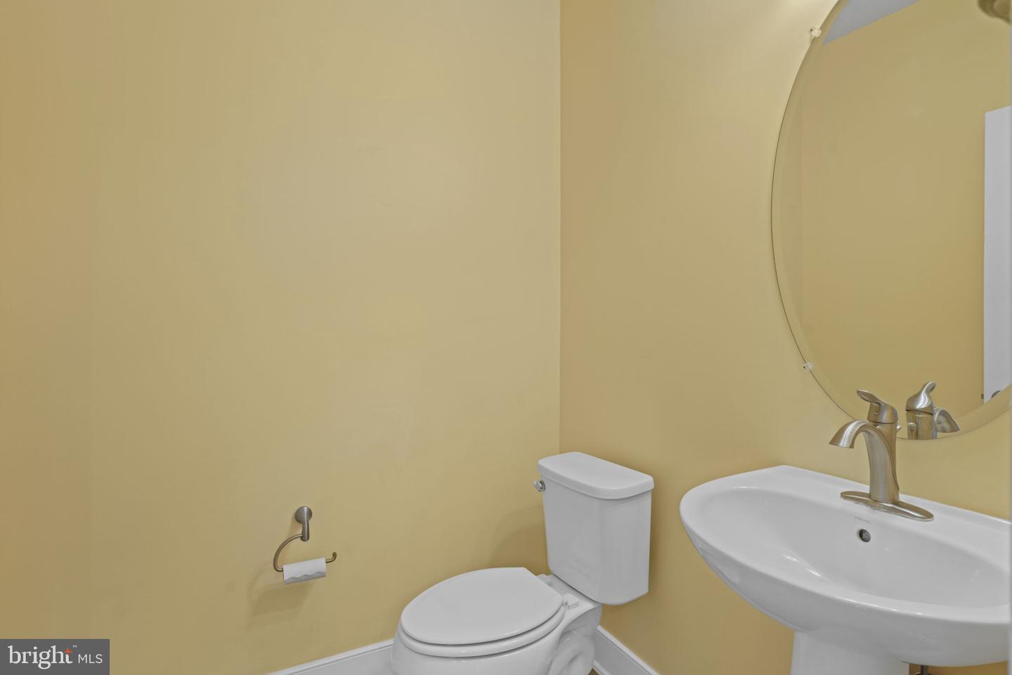 1901 MAIN LINE BLVD #102, ALEXANDRIA, Virginia 22301, 3 Bedrooms Bedrooms, ,2 BathroomsBathrooms,Residential,For sale,1901 MAIN LINE BLVD #102,VAAX2049548 MLS # VAAX2049548 1901 MAIN LINE BLVD #102, ALEXANDRIA, Virginia 22301, 3 Bedrooms Bedrooms, ,2 BathroomsBathrooms,Residential,For sale,1901 MAIN LINE BLVD #102,VAAX2049548 MLS # VAAX2049548