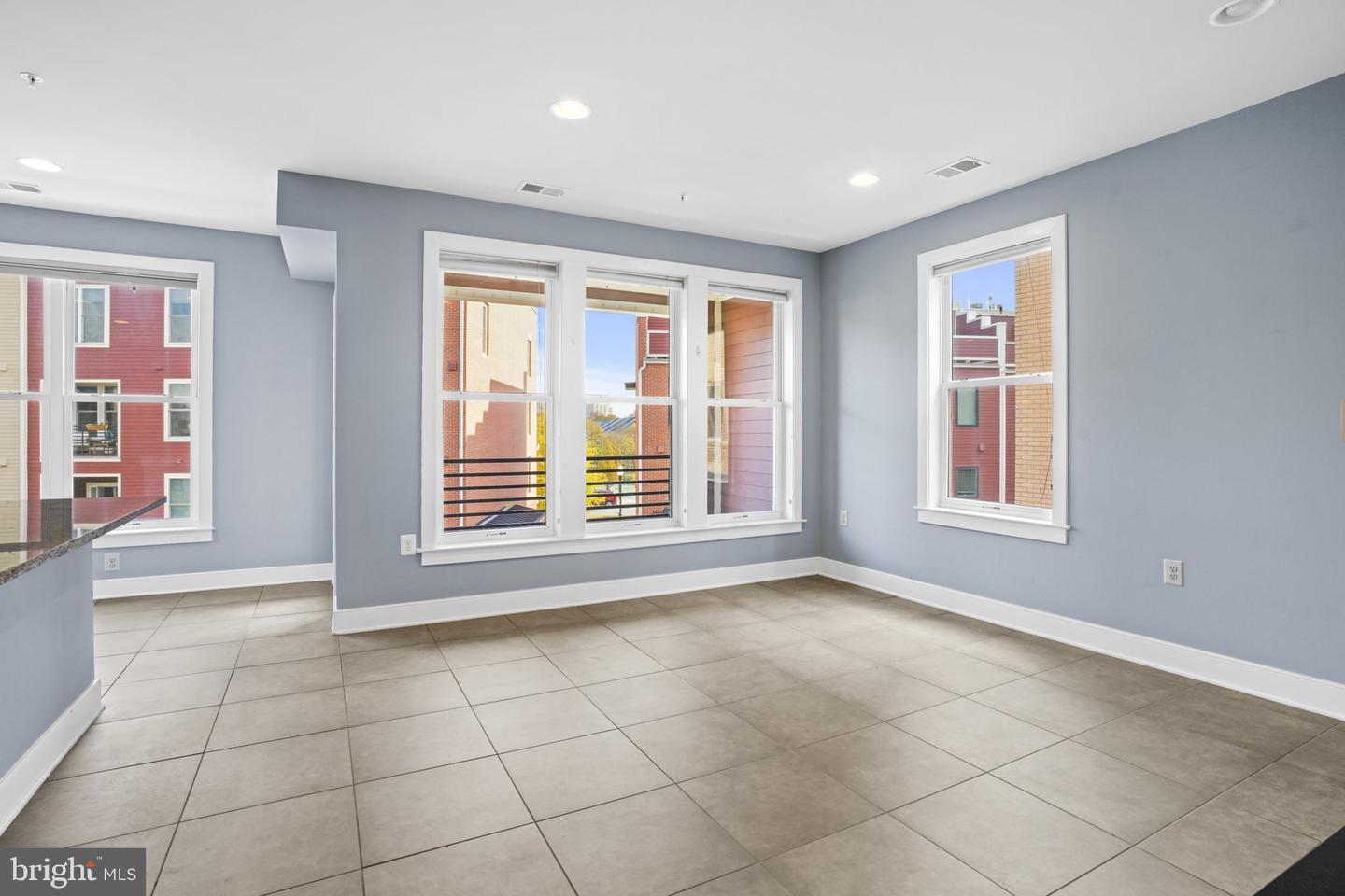 1901 MAIN LINE BLVD #102, ALEXANDRIA, Virginia 22301, 3 Bedrooms Bedrooms, ,2 BathroomsBathrooms,Residential,For sale,1901 MAIN LINE BLVD #102,VAAX2049548 MLS # VAAX2049548 1901 MAIN LINE BLVD #102, ALEXANDRIA, Virginia 22301, 3 Bedrooms Bedrooms, ,2 BathroomsBathrooms,Residential,For sale,1901 MAIN LINE BLVD #102,VAAX2049548 MLS # VAAX2049548