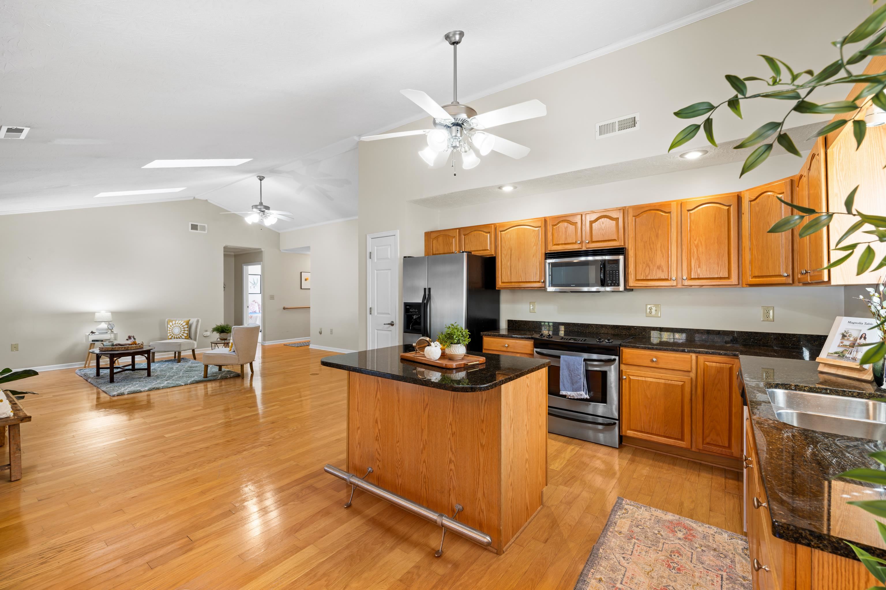 206 RED OAK DR, STAUNTON, Virginia 24401, 3 Bedrooms Bedrooms, ,2 BathroomsBathrooms,Residential,206 RED OAK DR,670739 MLS # 670739 206 RED OAK DR, STAUNTON, Virginia 24401, 3 Bedrooms Bedrooms, ,2 BathroomsBathrooms,Residential,206 RED OAK DR,670739 MLS # 670739