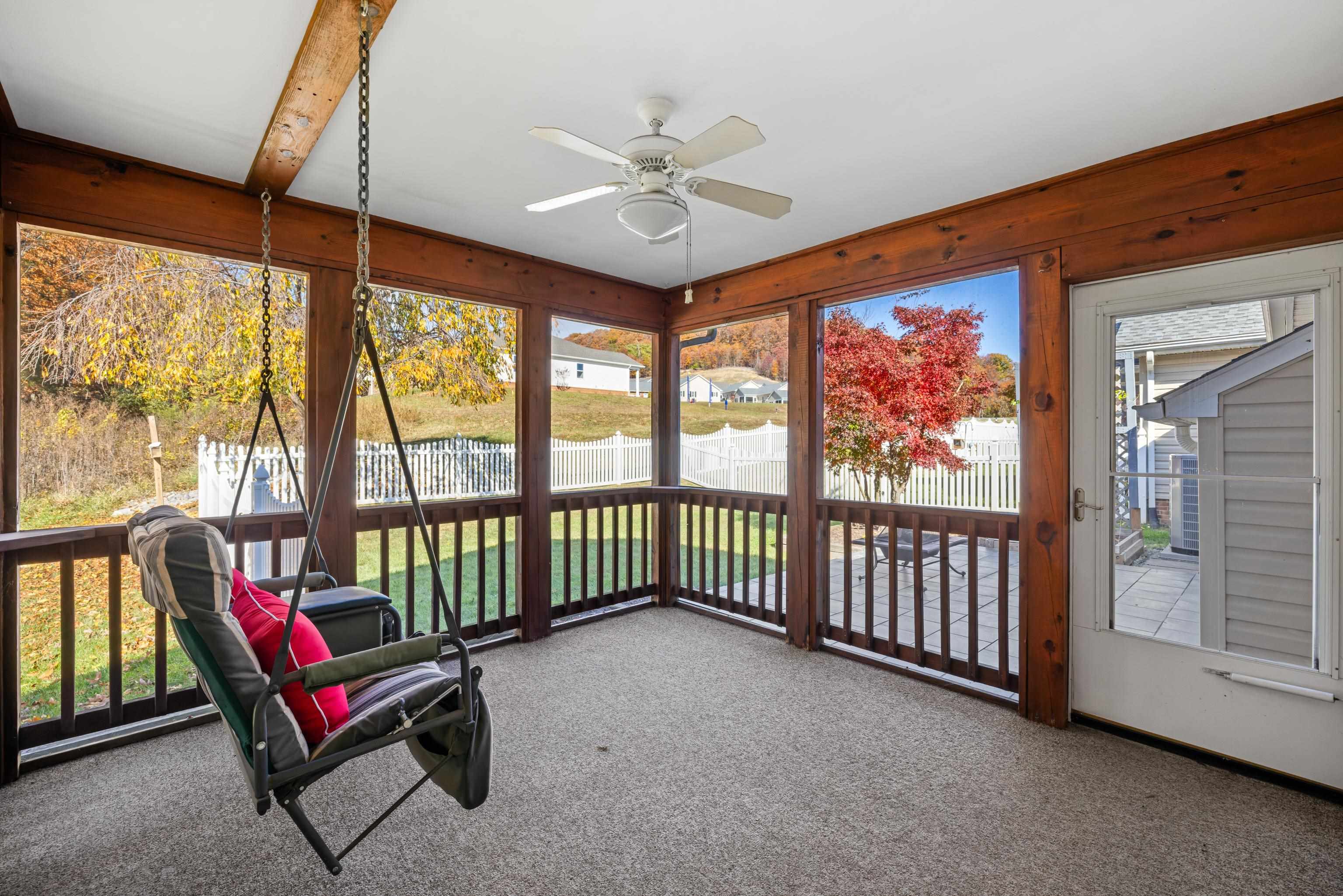 206 RED OAK DR, STAUNTON, Virginia 24401, 3 Bedrooms Bedrooms, ,2 BathroomsBathrooms,Residential,206 RED OAK DR,670739 MLS # 670739 206 RED OAK DR, STAUNTON, Virginia 24401, 3 Bedrooms Bedrooms, ,2 BathroomsBathrooms,Residential,206 RED OAK DR,670739 MLS # 670739