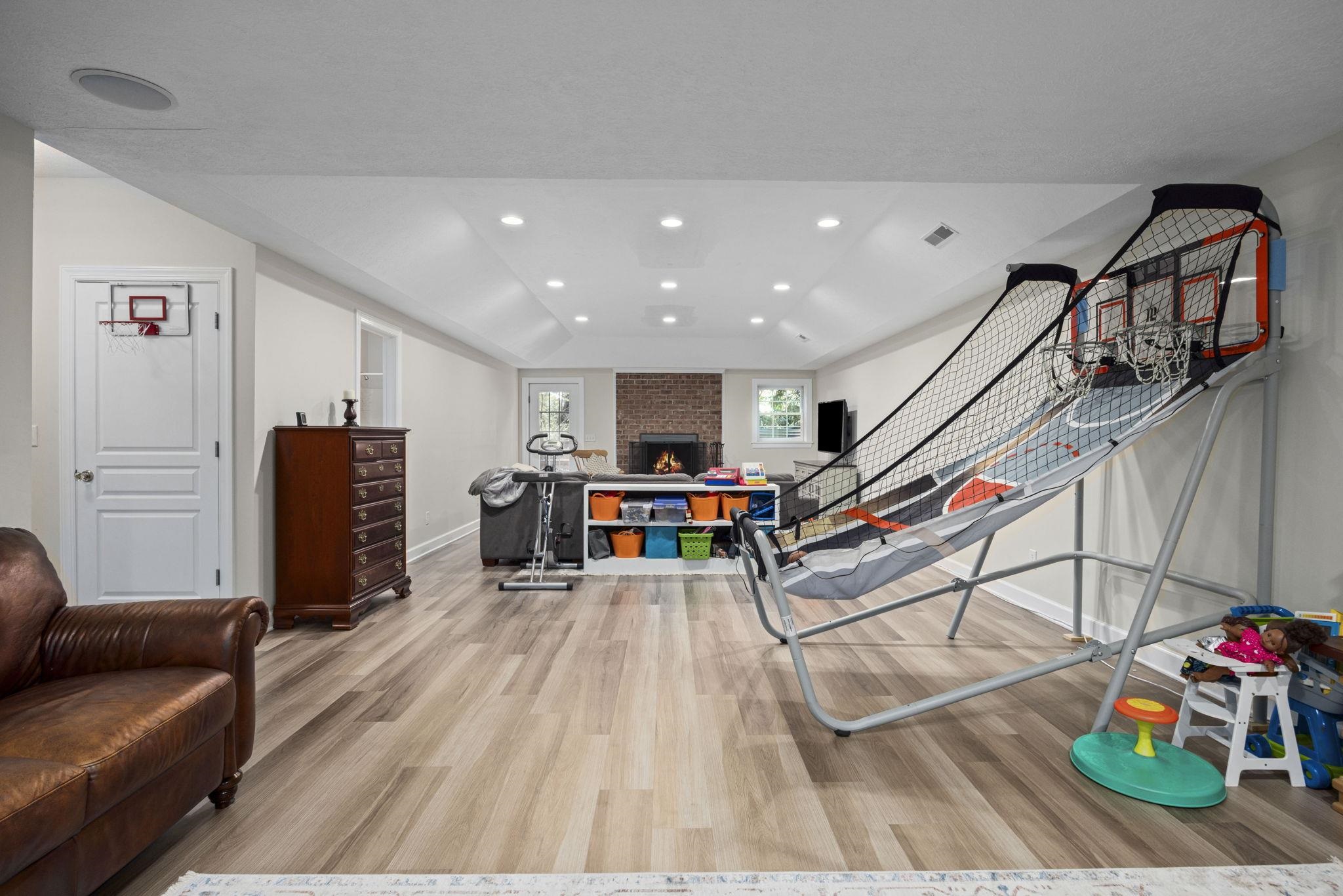 2640 KARAWOOD LN, ROCKINGHAM, Virginia 22801, 5 Bedrooms Bedrooms, ,5 BathroomsBathrooms,Residential,Lot 1A & 1B, Section 2, Woodland Estates Subdi,2640 KARAWOOD LN,670740 MLS # 670740