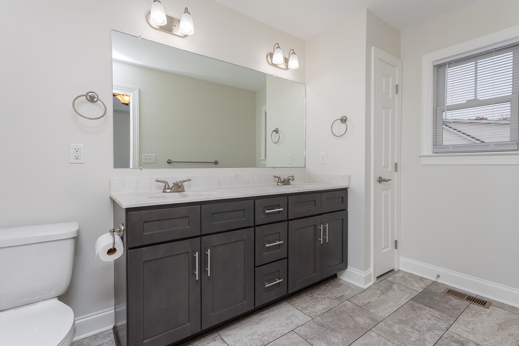 376 TANZANITE DR, HARRISONBURG, Virginia 22801, 3 Bedrooms Bedrooms, ,2 BathroomsBathrooms,Residential,376 TANZANITE DR,670747 MLS # 670747 376 TANZANITE DR, HARRISONBURG, Virginia 22801, 3 Bedrooms Bedrooms, ,2 BathroomsBathrooms,Residential,376 TANZANITE DR,670747 MLS # 670747