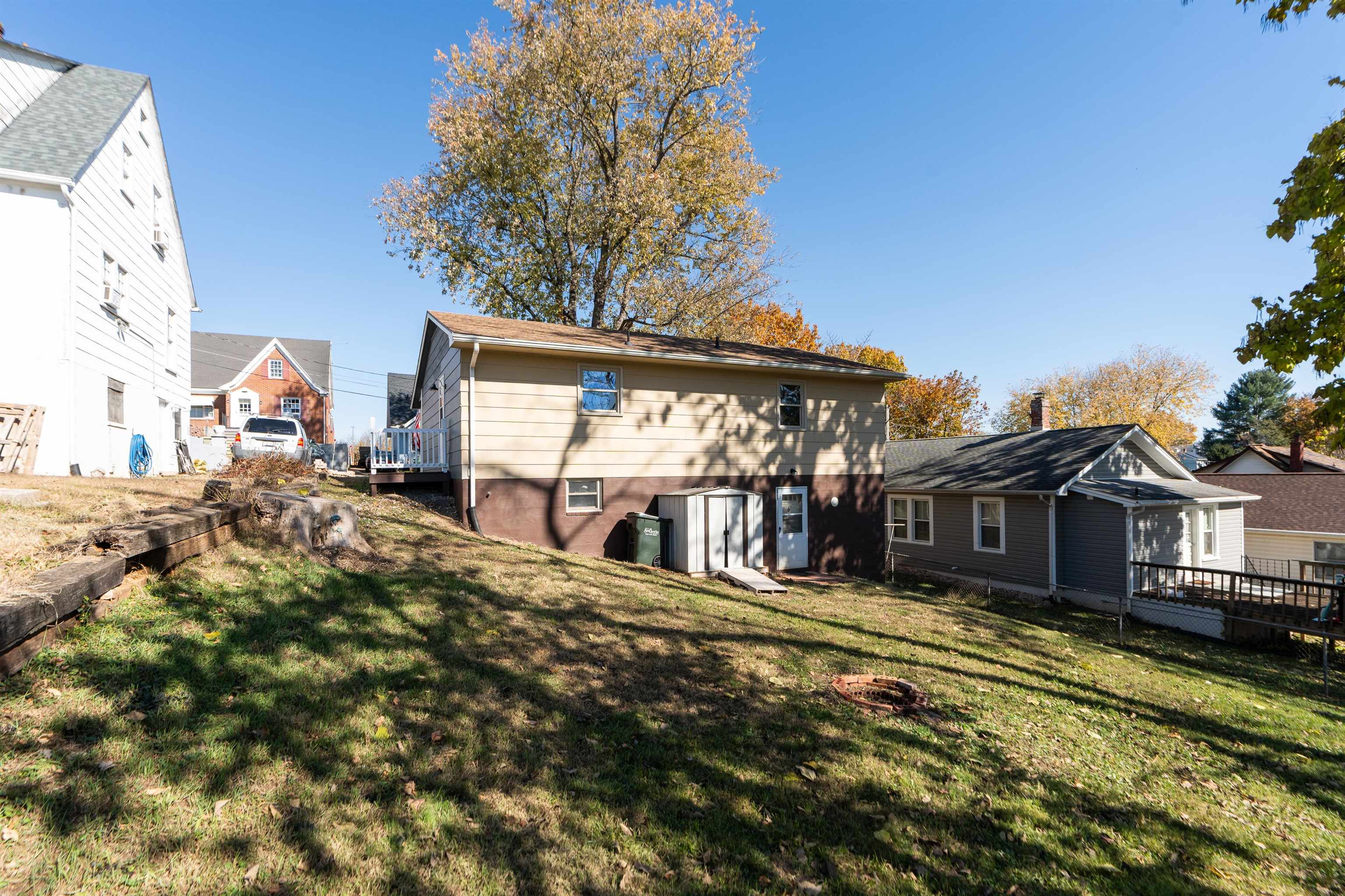 1624 PACKARD ST, STAUNTON, Virginia 24401, 3 Bedrooms Bedrooms, ,1 BathroomBathrooms,Residential,1624 PACKARD ST,670748 MLS # 670748 1624 PACKARD ST, STAUNTON, Virginia 24401, 3 Bedrooms Bedrooms, ,1 BathroomBathrooms,Residential,1624 PACKARD ST,670748 MLS # 670748