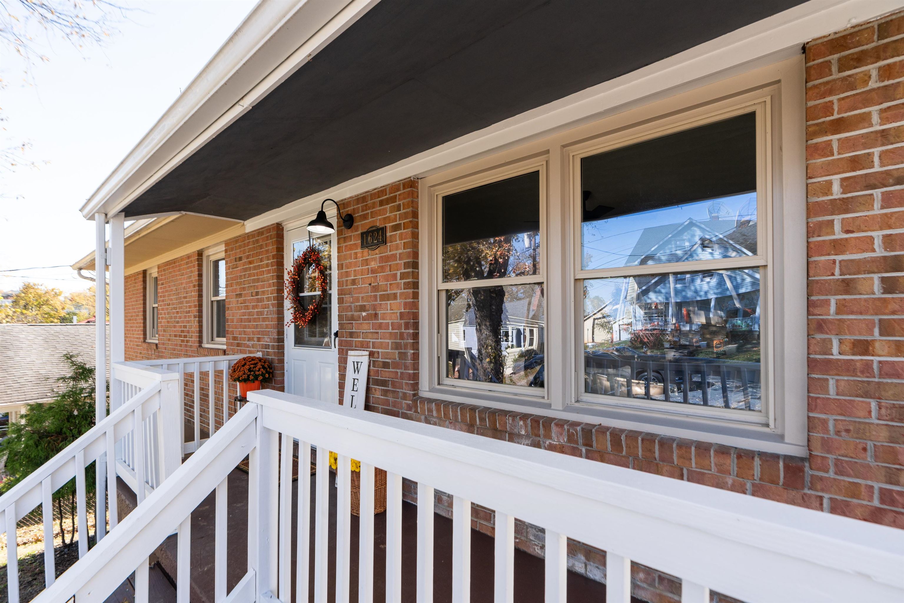 1624 PACKARD ST, STAUNTON, Virginia 24401, 3 Bedrooms Bedrooms, ,1 BathroomBathrooms,Residential,1624 PACKARD ST,670748 MLS # 670748 1624 PACKARD ST, STAUNTON, Virginia 24401, 3 Bedrooms Bedrooms, ,1 BathroomBathrooms,Residential,1624 PACKARD ST,670748 MLS # 670748