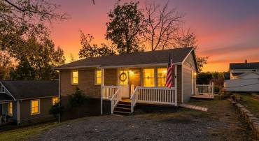 1624 PACKARD ST, STAUNTON, Virginia 24401, 3 Bedrooms Bedrooms, ,1 BathroomBathrooms,Residential,1624 PACKARD ST,670748 MLS # 670748