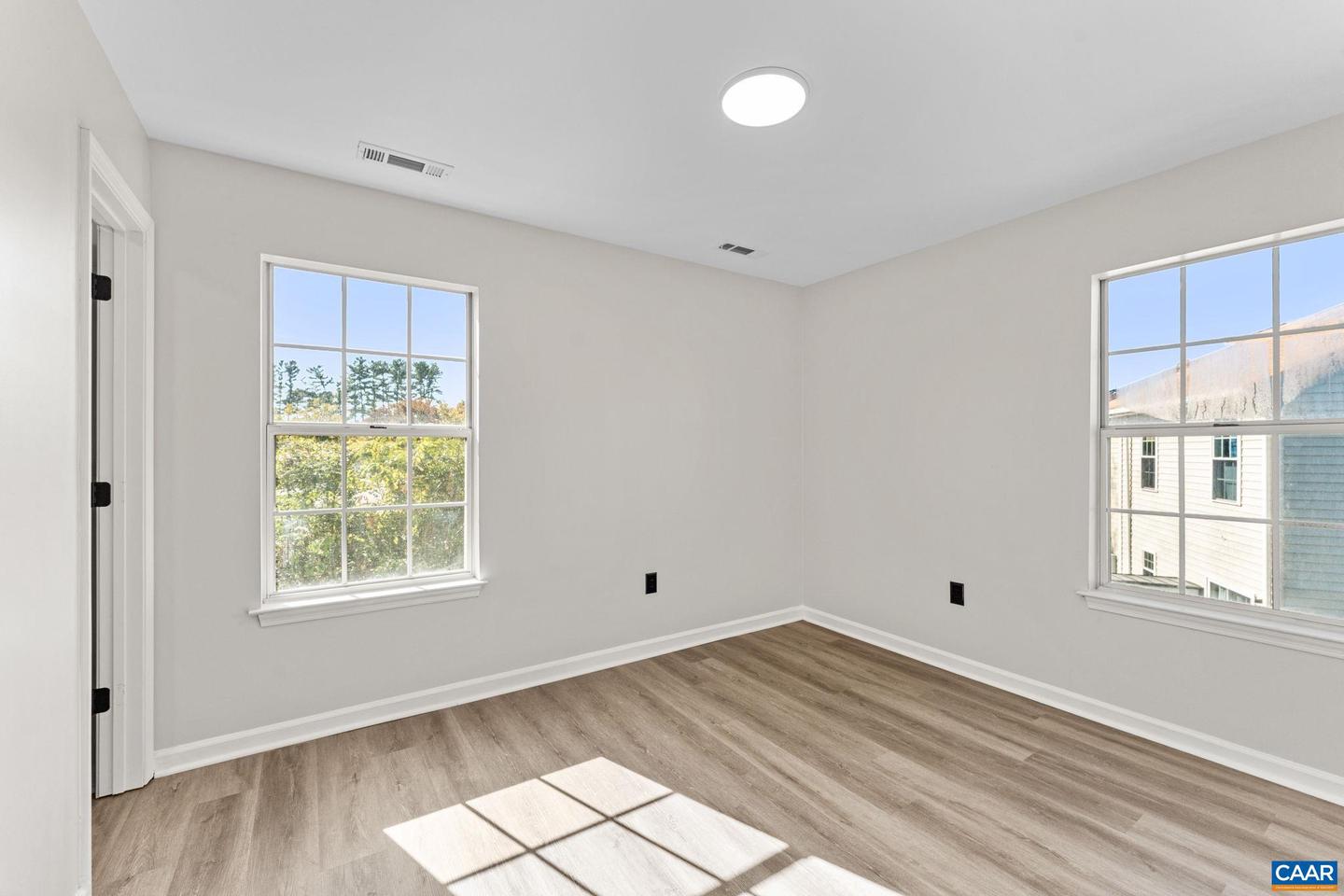 403 RIVERSIDE AVE, CHARLOTTESVILLE, Virginia 22902, 3 Bedrooms Bedrooms, ,2 BathroomsBathrooms,Residential,For sale,403 RIVERSIDE AVE,670125 MLS # 670125 403 RIVERSIDE AVE, CHARLOTTESVILLE, Virginia 22902, 3 Bedrooms Bedrooms, ,2 BathroomsBathrooms,Residential,For sale,403 RIVERSIDE AVE,670125 MLS # 670125