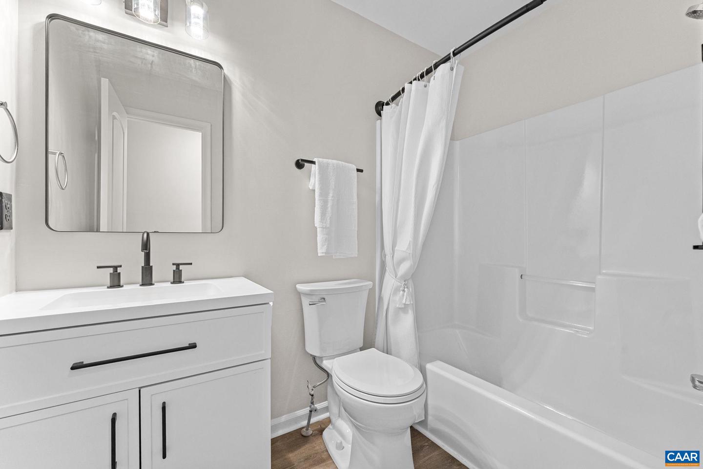 403 RIVERSIDE AVE, CHARLOTTESVILLE, Virginia 22902, 3 Bedrooms Bedrooms, ,2 BathroomsBathrooms,Residential,For sale,403 RIVERSIDE AVE,670125 MLS # 670125 403 RIVERSIDE AVE, CHARLOTTESVILLE, Virginia 22902, 3 Bedrooms Bedrooms, ,2 BathroomsBathrooms,Residential,For sale,403 RIVERSIDE AVE,670125 MLS # 670125