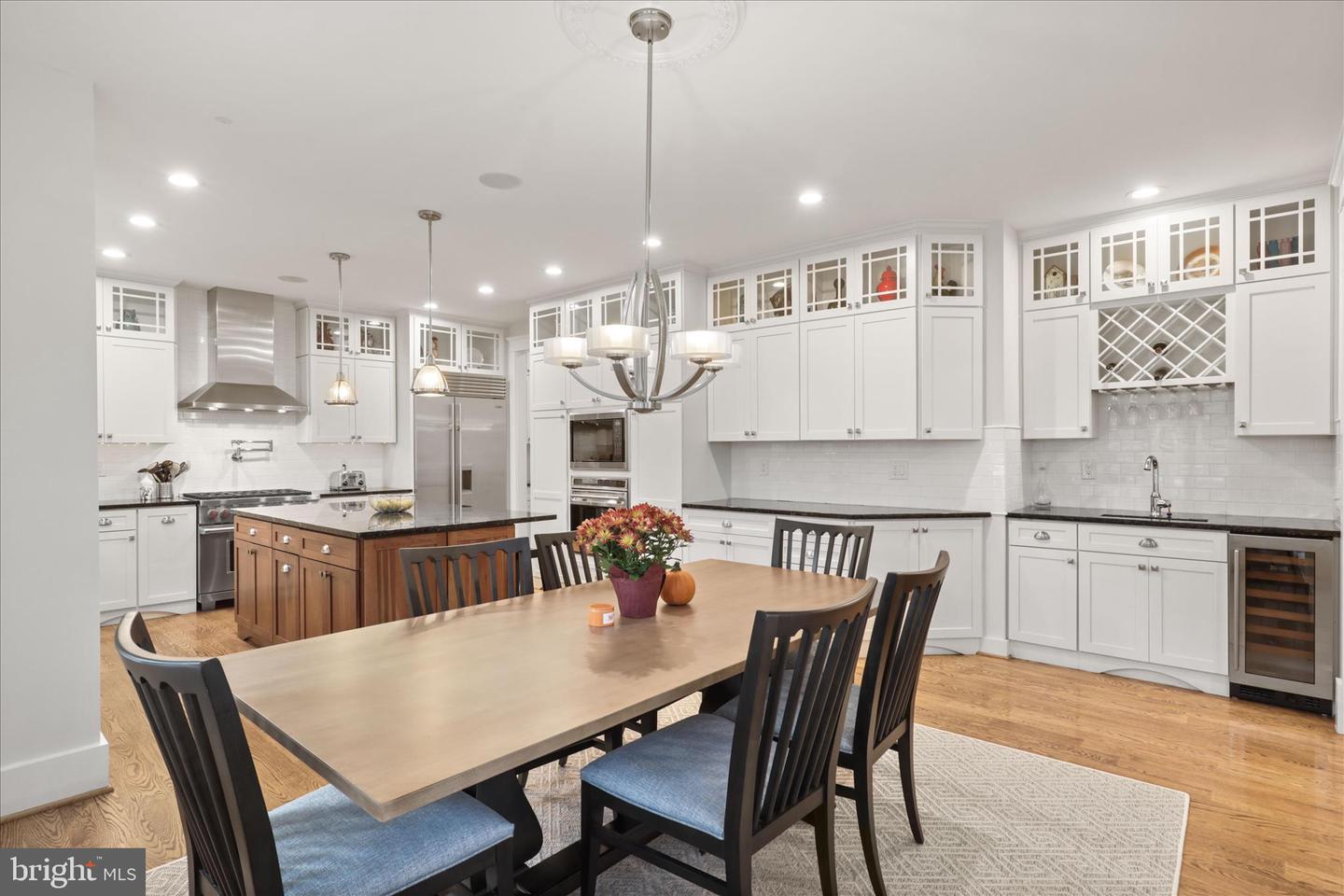 3601 27TH ST N, ARLINGTON, Virginia 22207, 5 Bedrooms Bedrooms, 20 Rooms Rooms,4 BathroomsBathrooms,Residential,For sale,3601 27TH ST N,VAAR2065238 MLS # VAAR2065238 3601 27TH ST N, ARLINGTON, Virginia 22207, 5 Bedrooms Bedrooms, 20 Rooms Rooms,4 BathroomsBathrooms,Residential,For sale,3601 27TH ST N,VAAR2065238 MLS # VAAR2065238