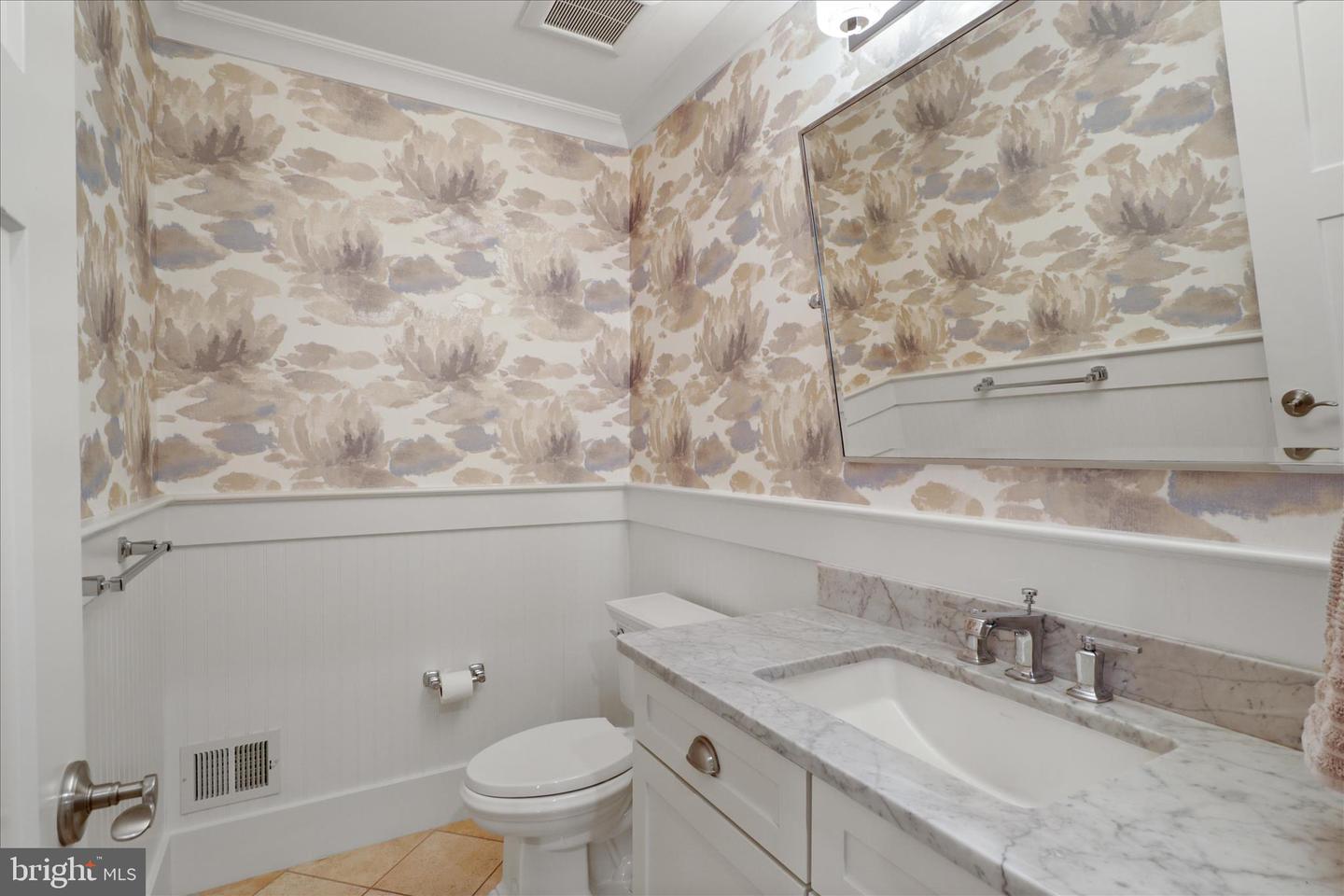 3601 27TH ST N, ARLINGTON, Virginia 22207, 5 Bedrooms Bedrooms, 20 Rooms Rooms,4 BathroomsBathrooms,Residential,For sale,3601 27TH ST N,VAAR2065238 MLS # VAAR2065238 3601 27TH ST N, ARLINGTON, Virginia 22207, 5 Bedrooms Bedrooms, 20 Rooms Rooms,4 BathroomsBathrooms,Residential,For sale,3601 27TH ST N,VAAR2065238 MLS # VAAR2065238