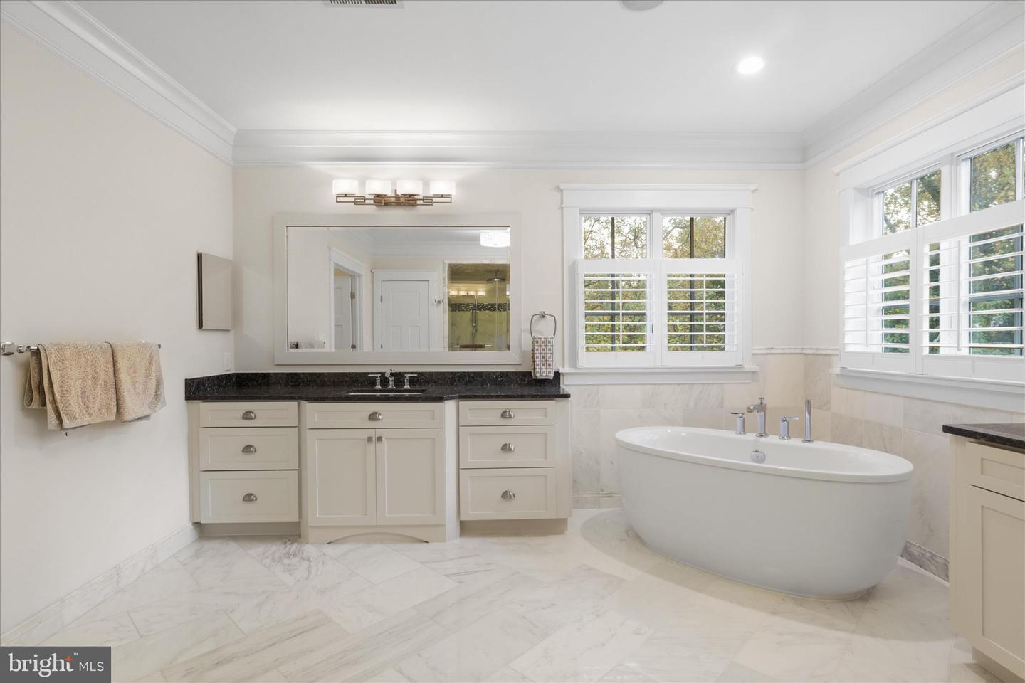 3601 27TH ST N, ARLINGTON, Virginia 22207, 5 Bedrooms Bedrooms, 20 Rooms Rooms,4 BathroomsBathrooms,Residential,For sale,3601 27TH ST N,VAAR2065238 MLS # VAAR2065238 3601 27TH ST N, ARLINGTON, Virginia 22207, 5 Bedrooms Bedrooms, 20 Rooms Rooms,4 BathroomsBathrooms,Residential,For sale,3601 27TH ST N,VAAR2065238 MLS # VAAR2065238