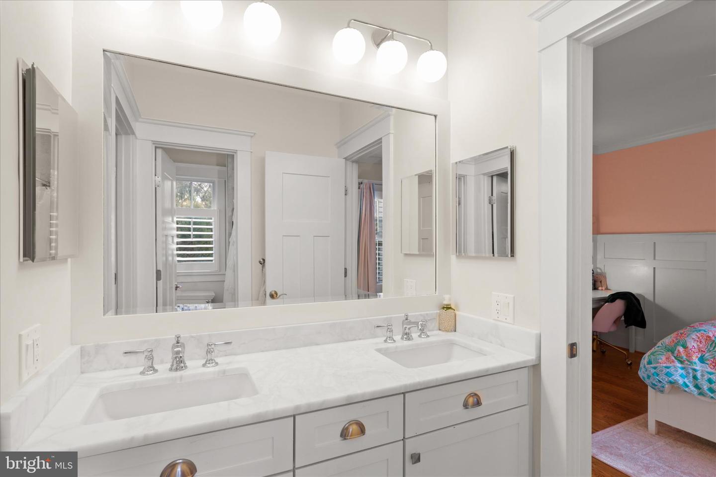 3601 27TH ST N, ARLINGTON, Virginia 22207, 5 Bedrooms Bedrooms, 20 Rooms Rooms,4 BathroomsBathrooms,Residential,For sale,3601 27TH ST N,VAAR2065238 MLS # VAAR2065238 3601 27TH ST N, ARLINGTON, Virginia 22207, 5 Bedrooms Bedrooms, 20 Rooms Rooms,4 BathroomsBathrooms,Residential,For sale,3601 27TH ST N,VAAR2065238 MLS # VAAR2065238