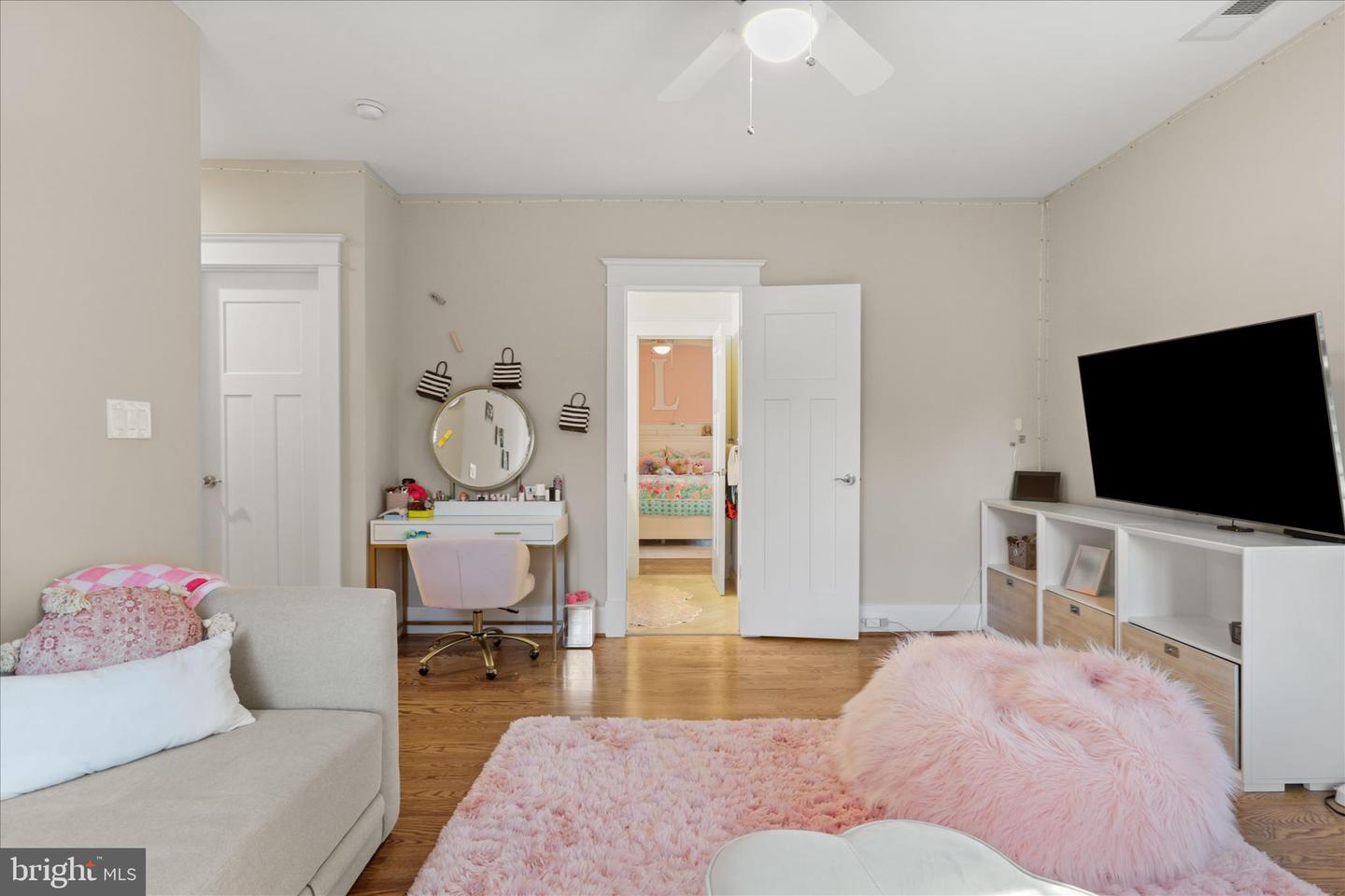 3601 27TH ST N, ARLINGTON, Virginia 22207, 5 Bedrooms Bedrooms, 20 Rooms Rooms,4 BathroomsBathrooms,Residential,For sale,3601 27TH ST N,VAAR2065238 MLS # VAAR2065238 3601 27TH ST N, ARLINGTON, Virginia 22207, 5 Bedrooms Bedrooms, 20 Rooms Rooms,4 BathroomsBathrooms,Residential,For sale,3601 27TH ST N,VAAR2065238 MLS # VAAR2065238