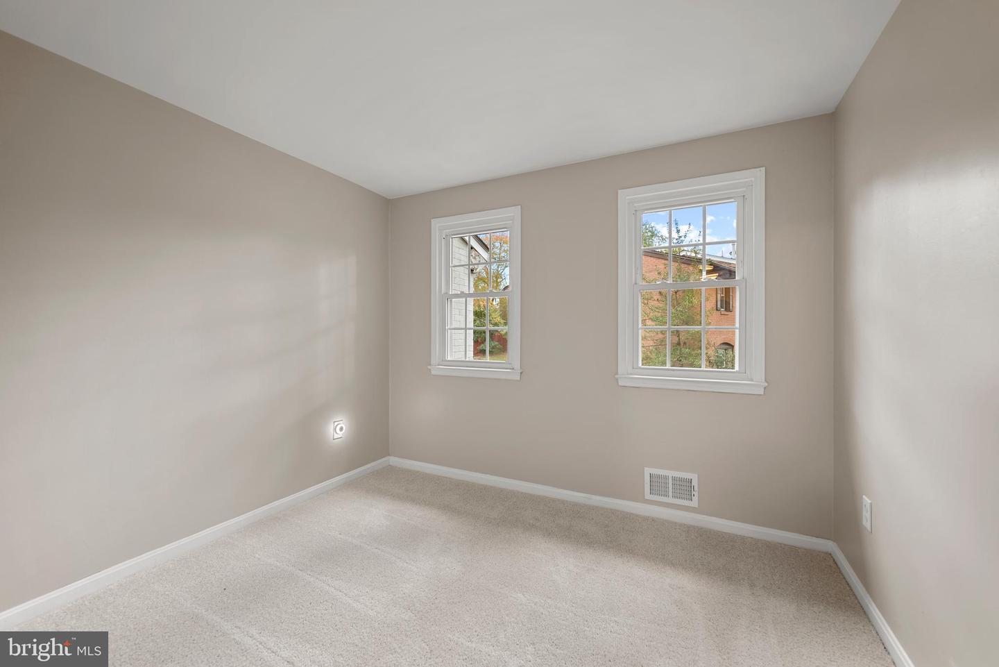 1404 MILBANK RD, WOODBRIDGE, Virginia 22191, 4 Bedrooms Bedrooms, ,3 BathroomsBathrooms,Residential,For sale,1404 MILBANK RD,VAPW2106596 MLS # VAPW2106596 1404 MILBANK RD, WOODBRIDGE, Virginia 22191, 4 Bedrooms Bedrooms, ,3 BathroomsBathrooms,Residential,For sale,1404 MILBANK RD,VAPW2106596 MLS # VAPW2106596