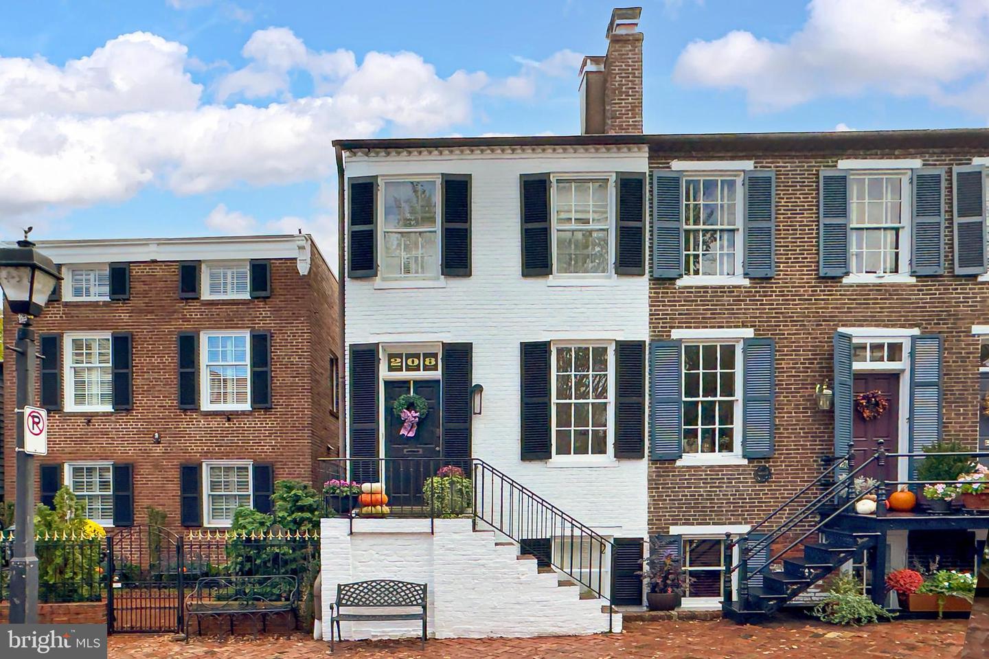 208 S LEE ST, ALEXANDRIA, Virginia 22314, 2 Bedrooms Bedrooms, ,1 BathroomBathrooms,Residential,For sale,208 S LEE ST,VAAX2051162 MLS # VAAX2051162 208 S LEE ST, ALEXANDRIA, Virginia 22314, 2 Bedrooms Bedrooms, ,1 BathroomBathrooms,Residential,For sale,208 S LEE ST,VAAX2051162 MLS # VAAX2051162