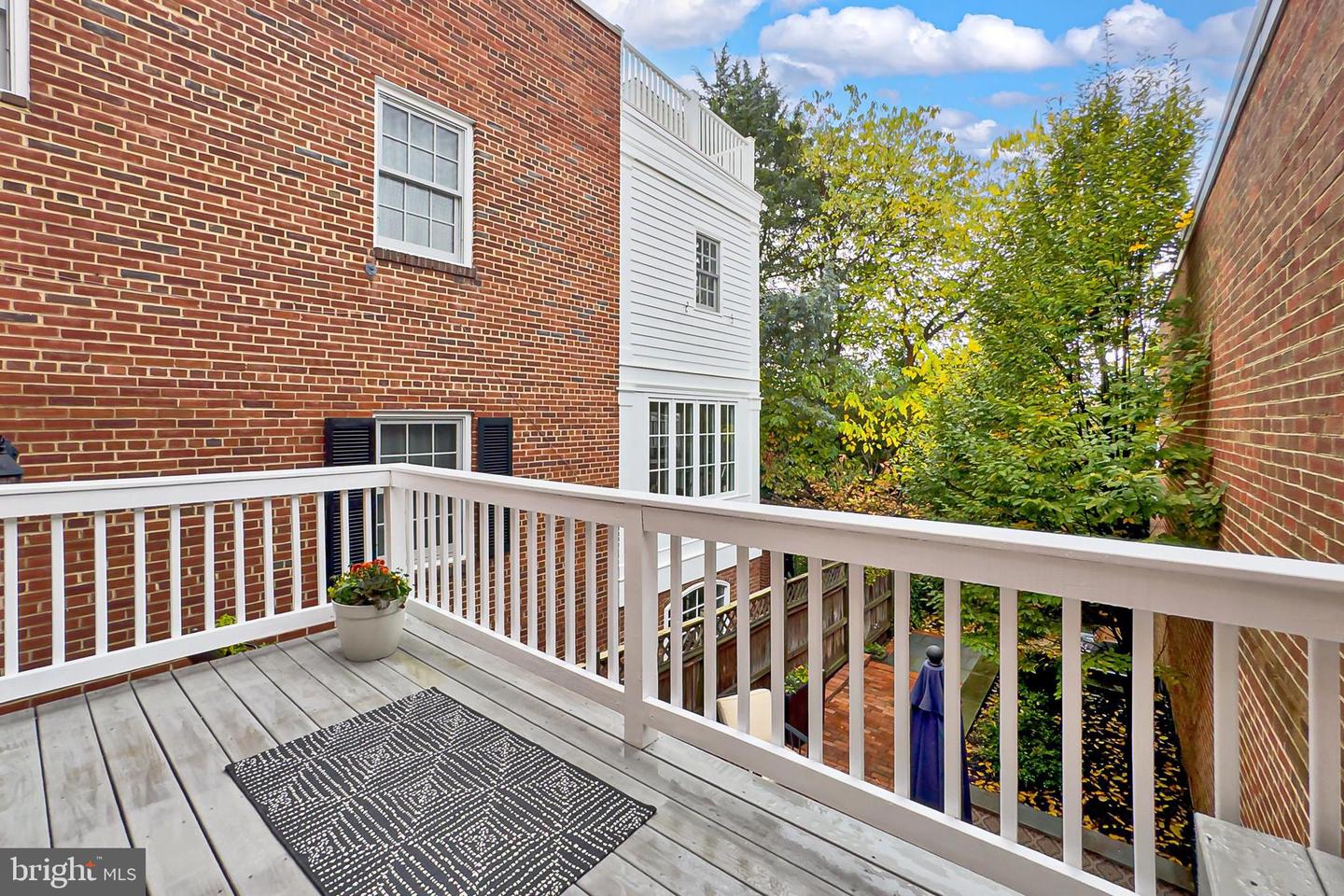 208 S LEE ST, ALEXANDRIA, Virginia 22314, 2 Bedrooms Bedrooms, ,1 BathroomBathrooms,Residential,For sale,208 S LEE ST,VAAX2051162 MLS # VAAX2051162