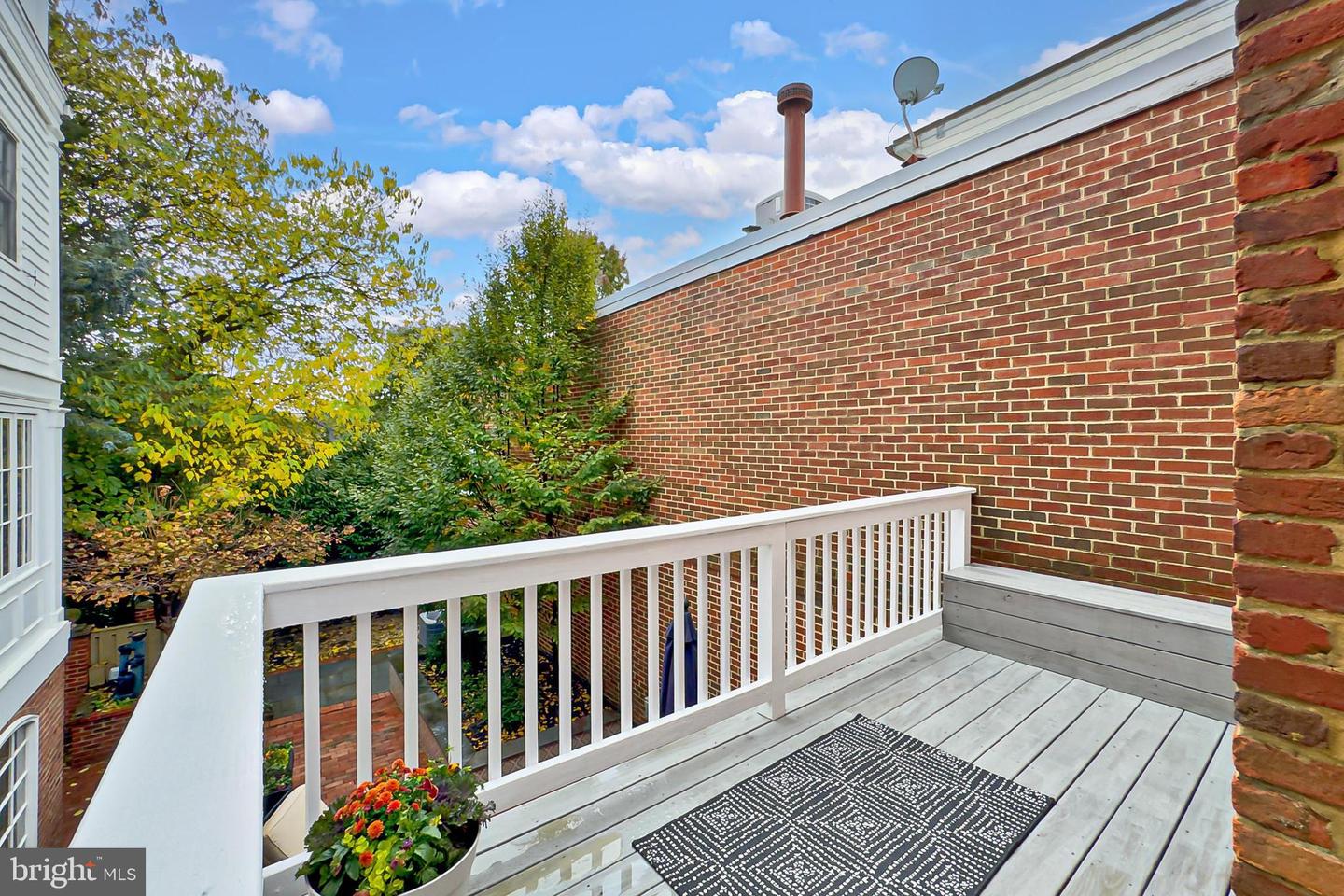 208 S LEE ST, ALEXANDRIA, Virginia 22314, 2 Bedrooms Bedrooms, ,1 BathroomBathrooms,Residential,For sale,208 S LEE ST,VAAX2051162 MLS # VAAX2051162